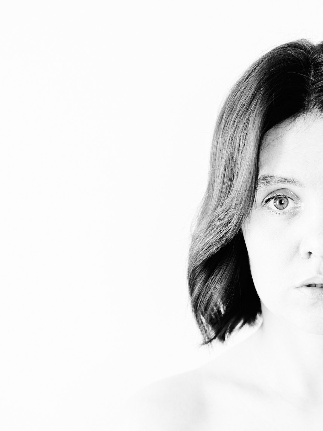 Контакты. Фотосессии коммерческие и творческие в Москве. Вика Эдельман