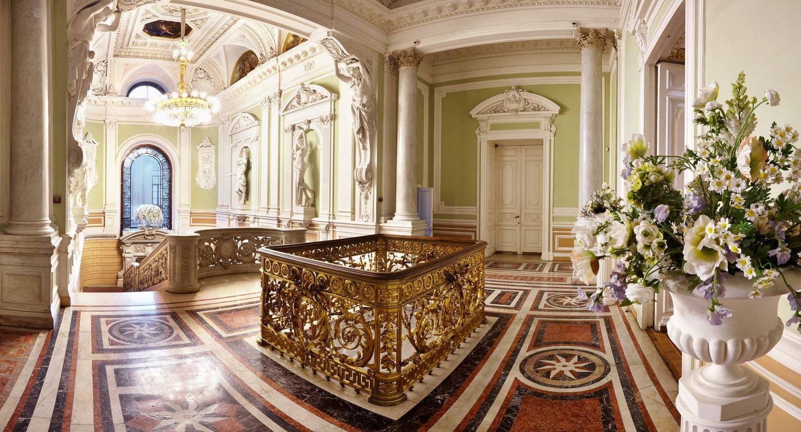 Самые красивые ЗАГСы в Спб: какой выбрать