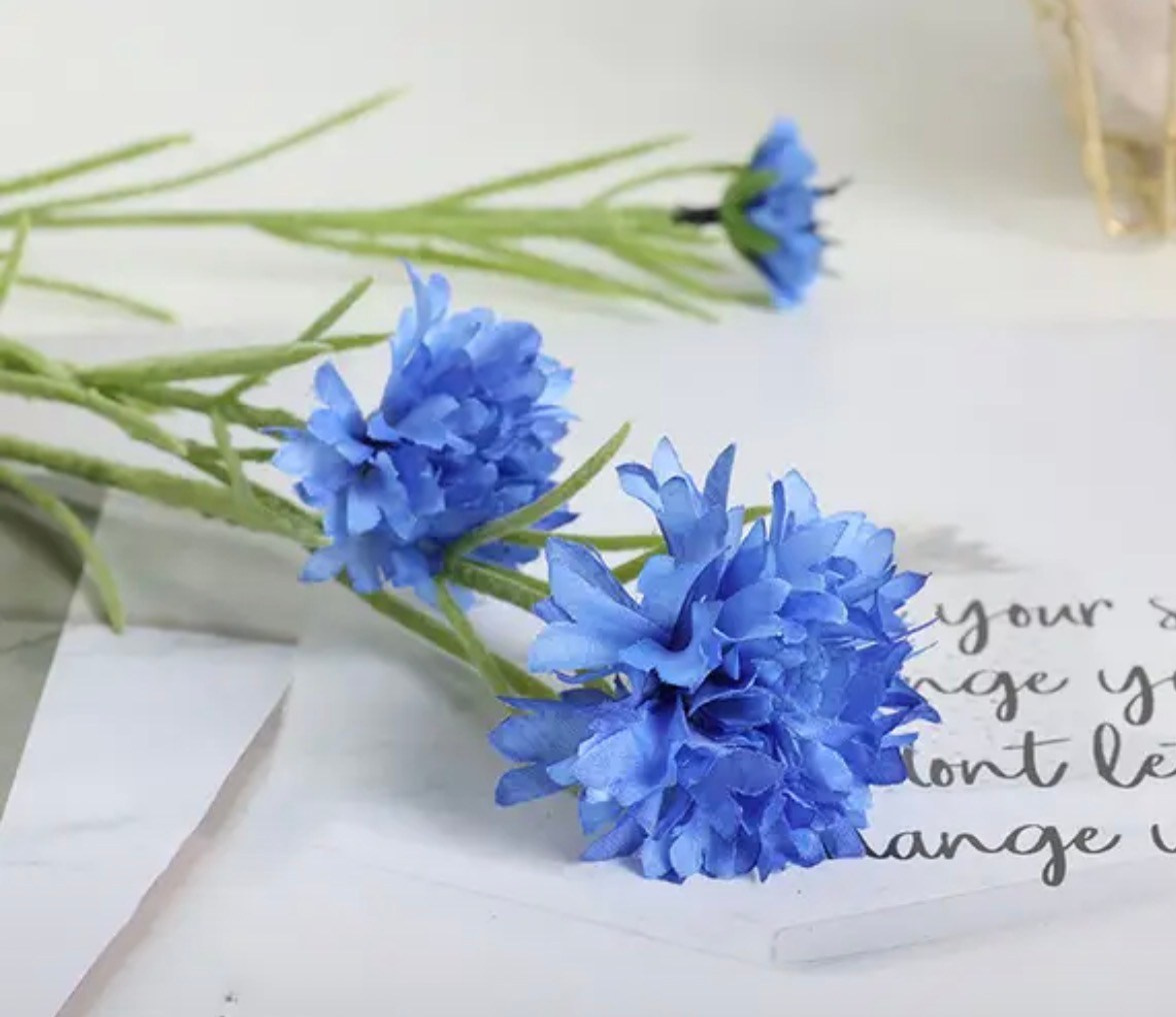 Искусственные цветы в студии. Фотостудия в Строгино