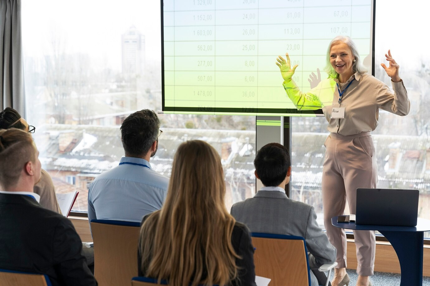 Лучшие практики по использованию экранов на выставках и конференциях — читать статью