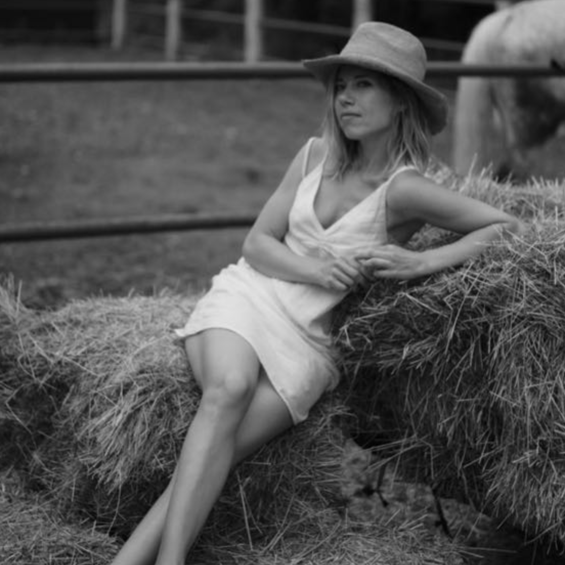 ОТЗЫВЫ. ВИДЕОГРАФ, РЕЖИССЕР — КАТЯ ГУСЕВА