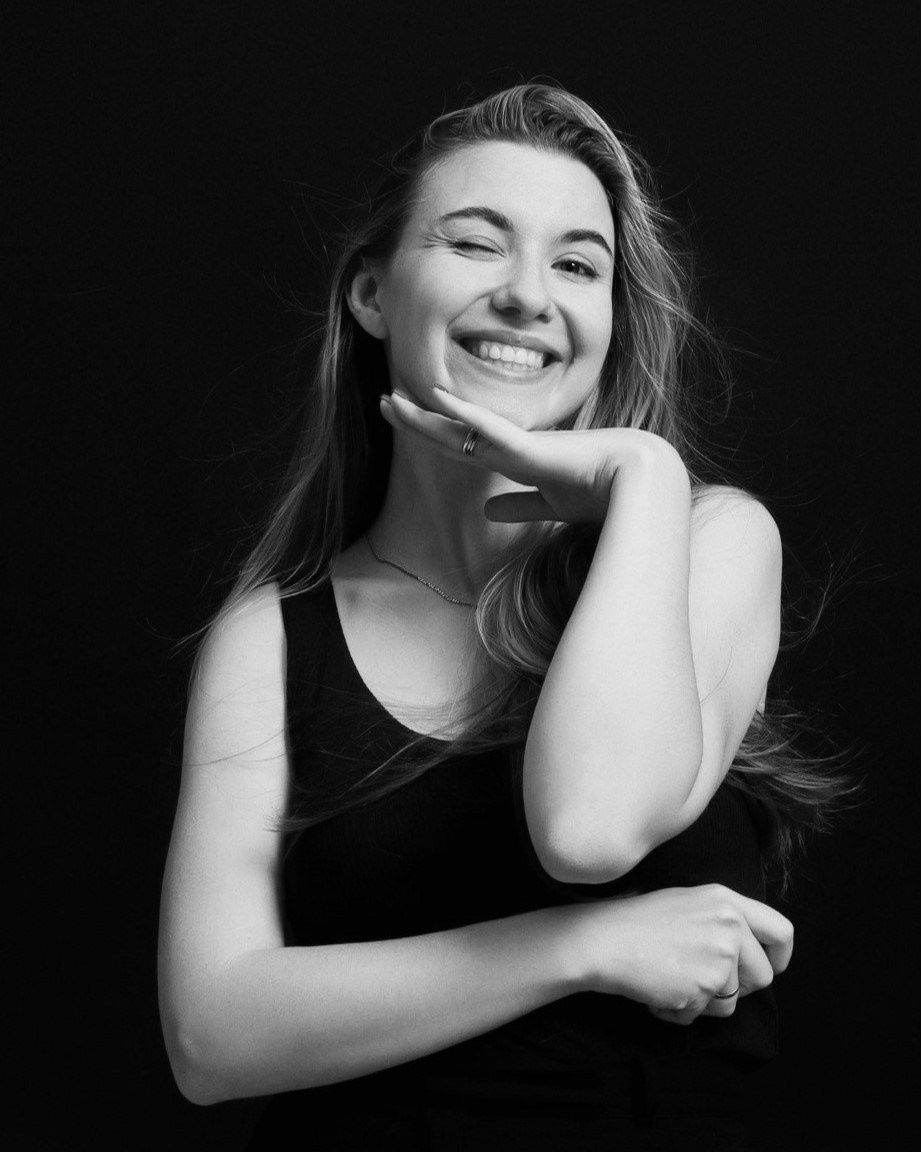 Контакты. Ирина Чернова — портретный фотограф и маркетолог из Владивостока