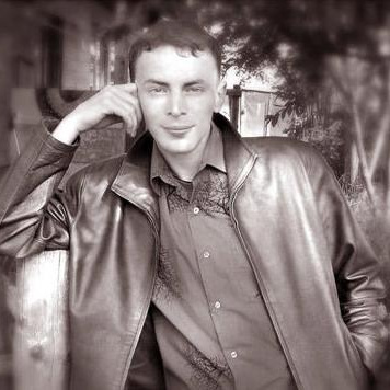 Author. Ruslan Shuvalov (poetographer)