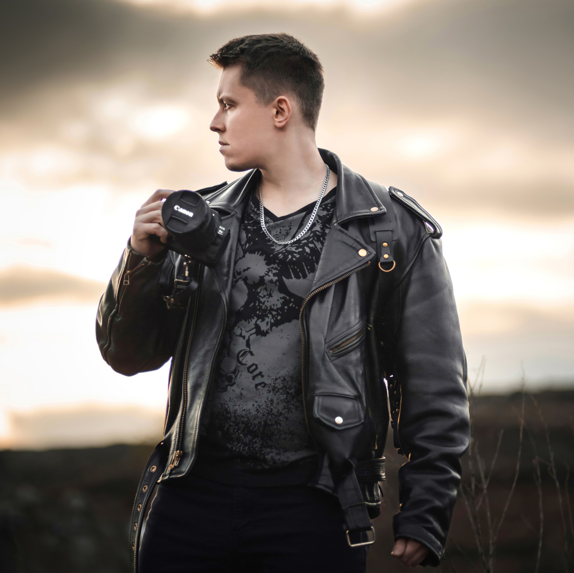 Забронировать фотографа и видеографа в 2026 на свадьбу. Свадебный Фотограф и Видеограф — Всеволод Бобров