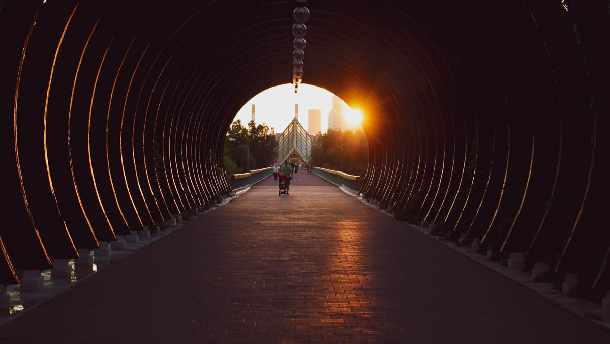 Услуги. Имидж Технологии — репортажная фотография в Кирове Кировской области. Производство сувенирных магнитов, заливных этикеток и значков