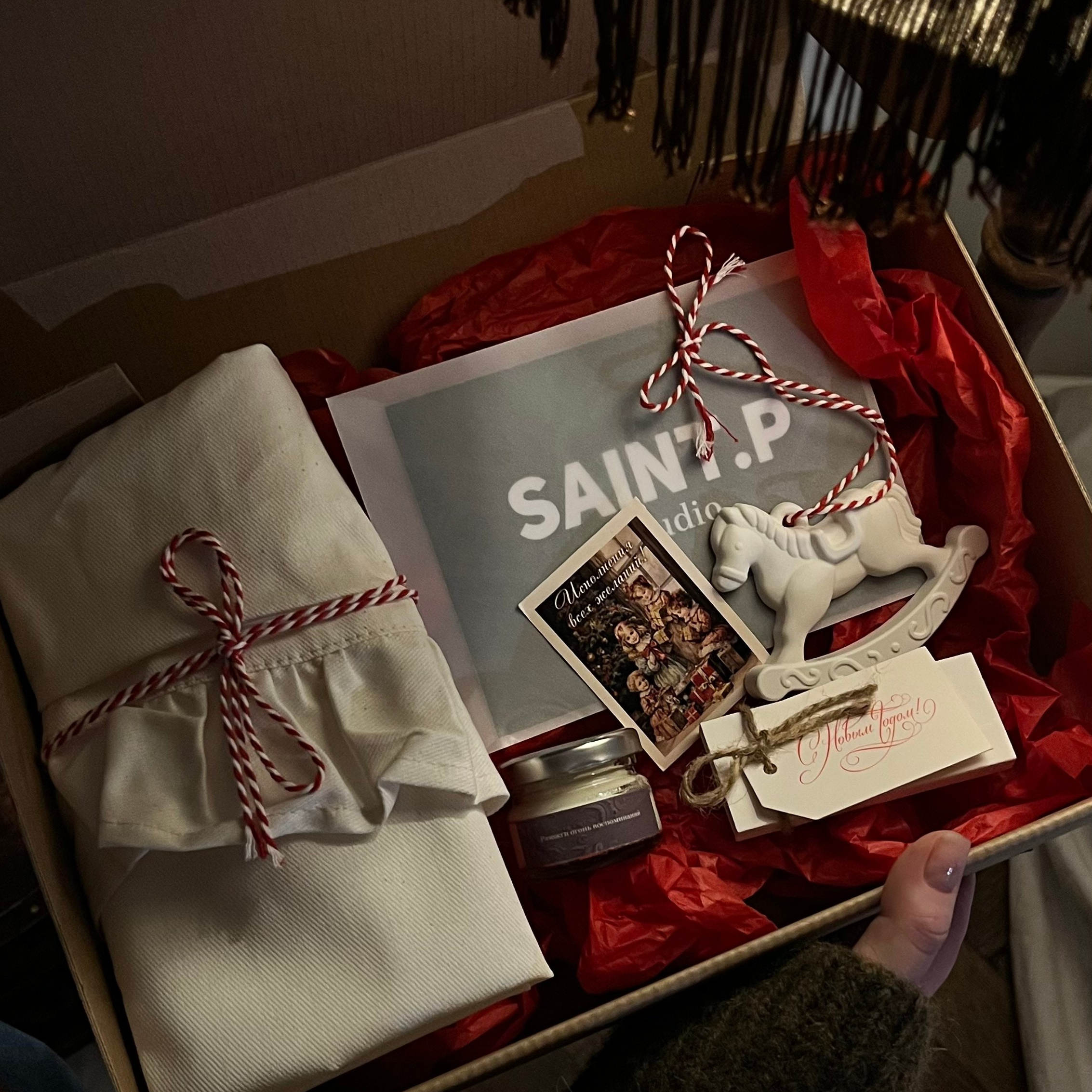 Подарки и мерч. Saint.p.studio