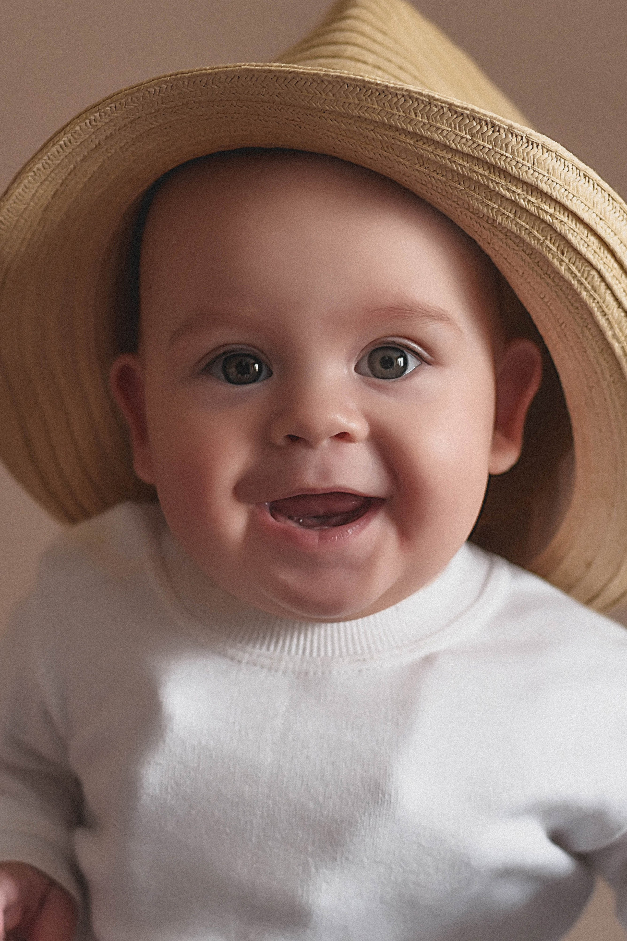 УСЛУГИ. Свадебный, семейный, детский, контент фотограф в Омске Максим Ильин