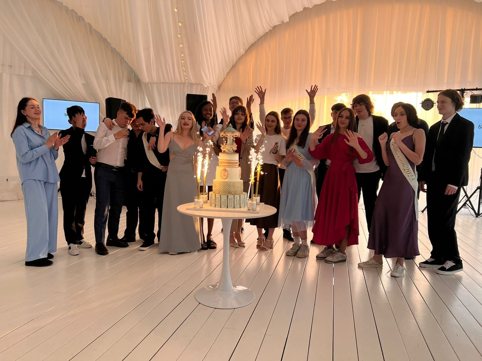 Выпускные. Ведущий в Москве Никита Колотушкин