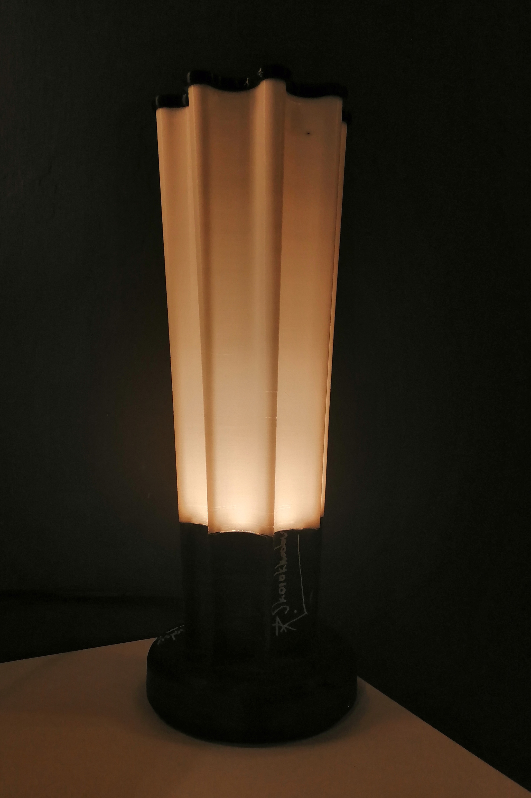 ГАЛЕРЕЯ. Светильники Романа Скороходова