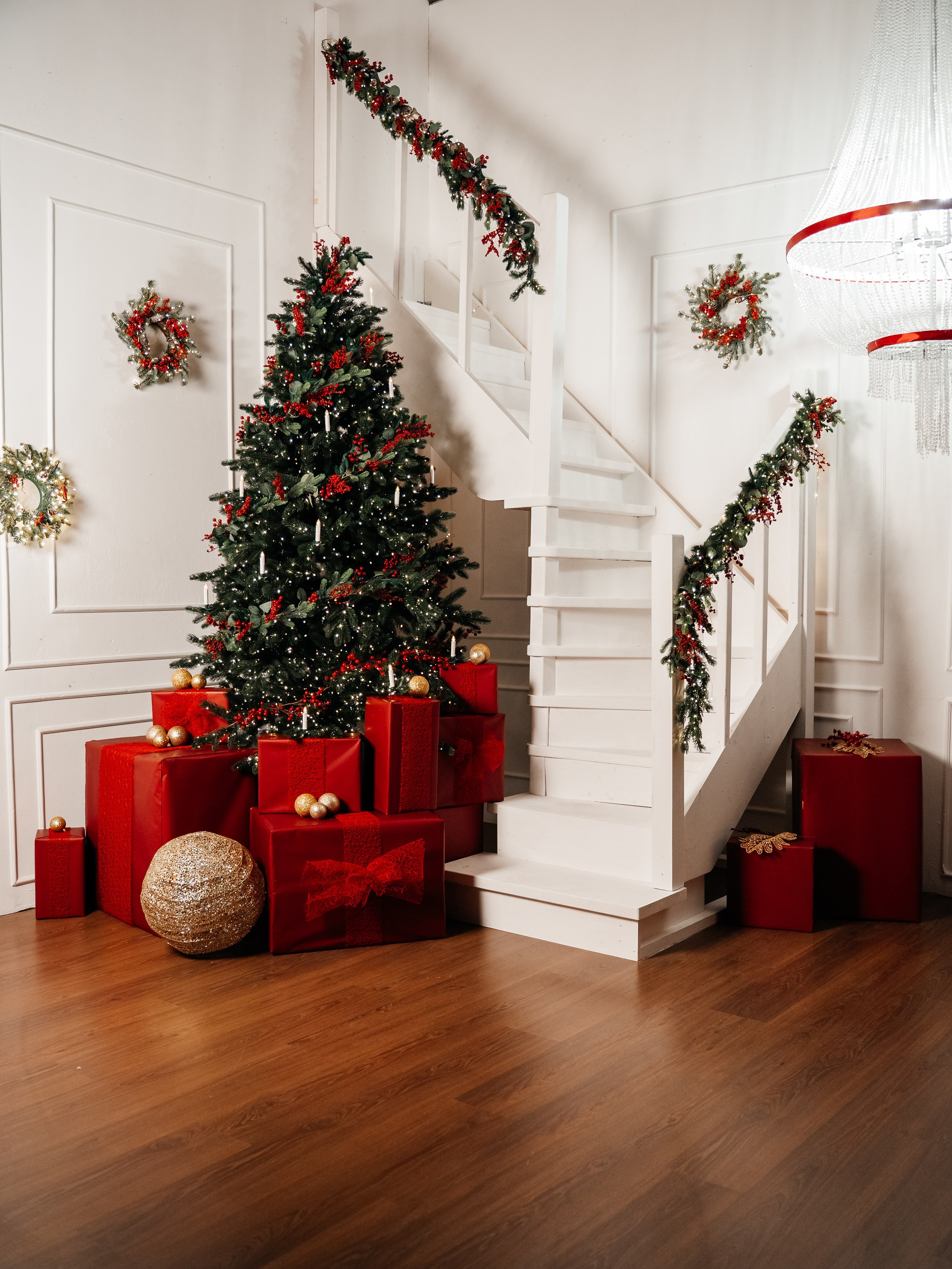 новогодняя елка со ступеньками