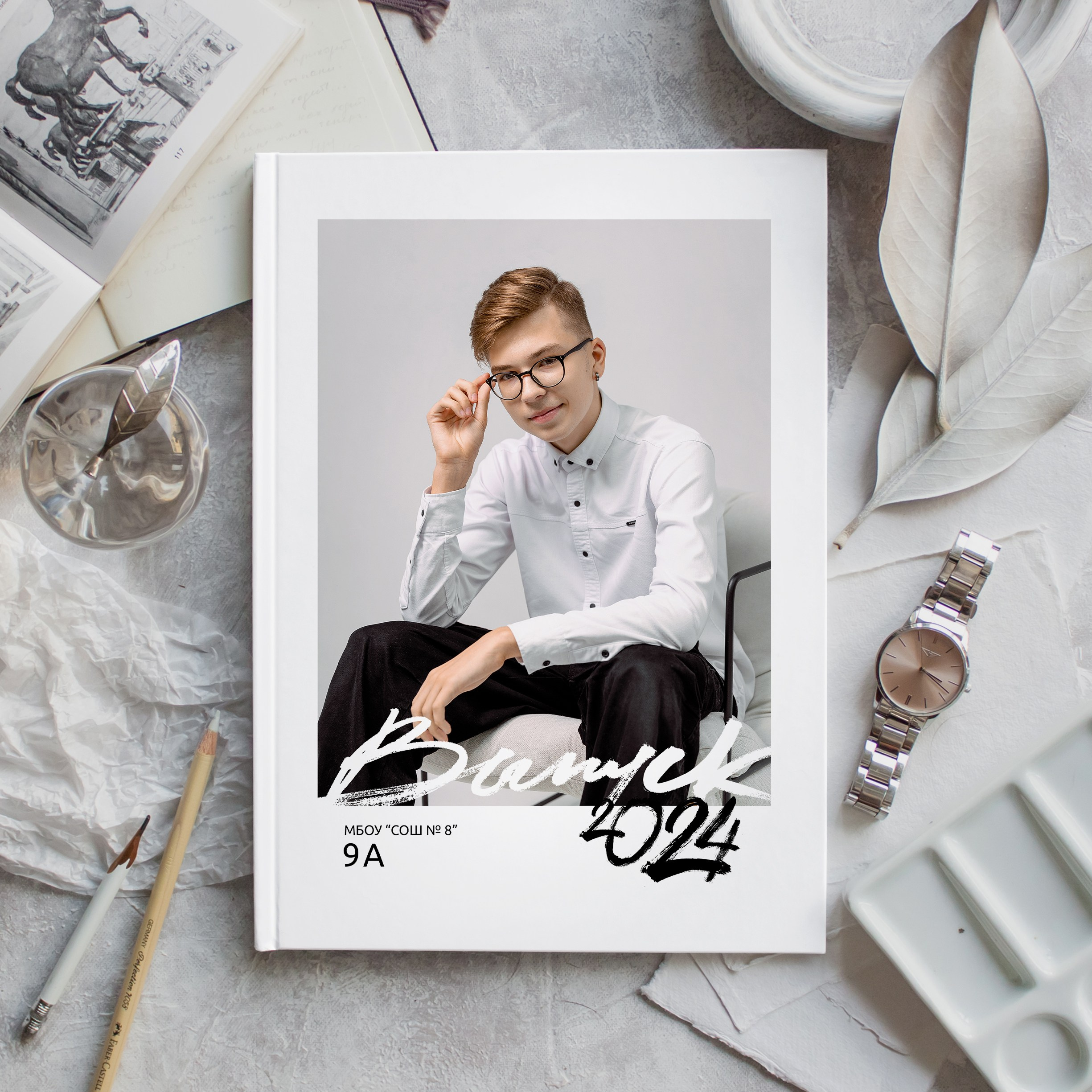 Альбом общей вёрстки «МИНИ». Фотокомпания «Алые паруса» выпускные альбомы Москва и МО