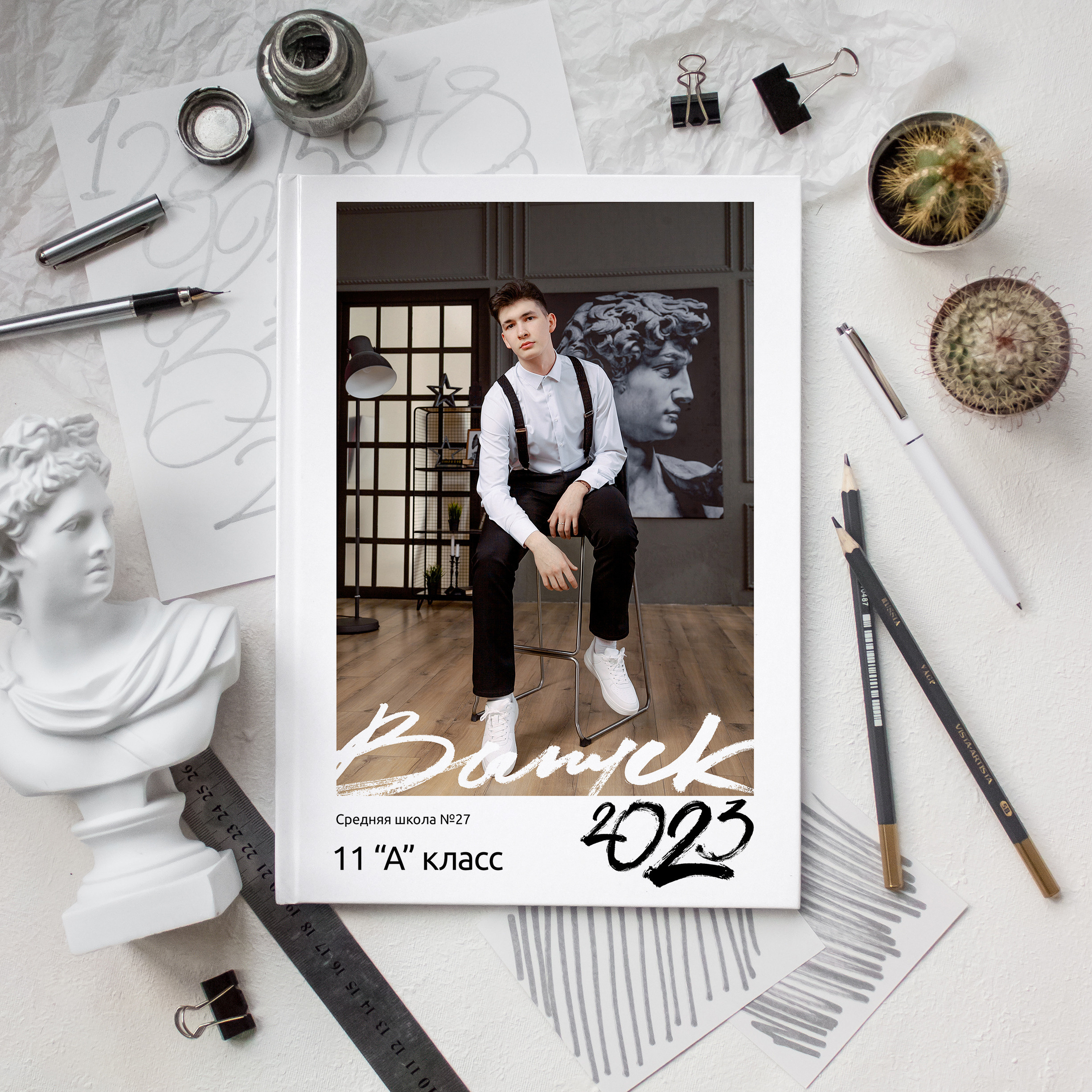 Альбомы для старших классов. Ирина Коновалова школьный фотограф. Выпускные альбомы Ярославль