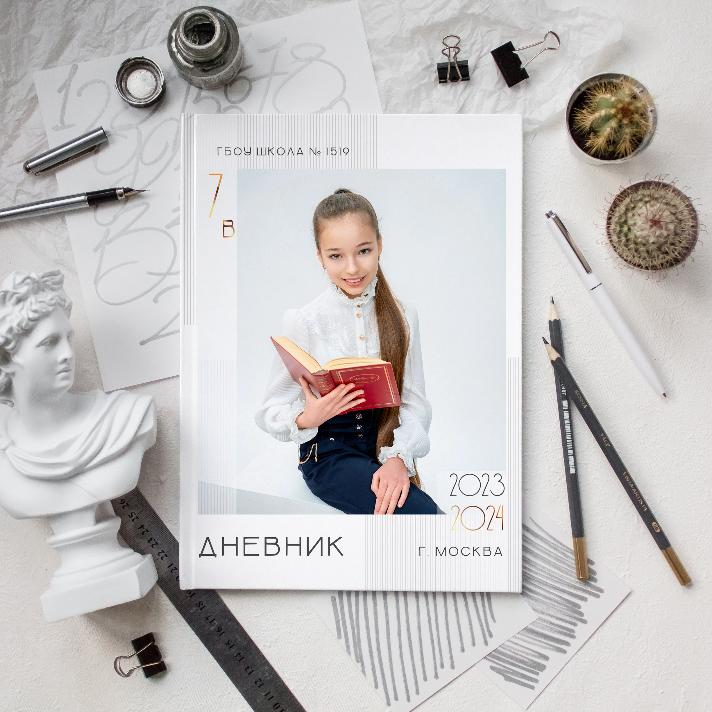 Школьные альбомы 1-4 класс. Семейная фотостудия «Like Moment» в Строгино