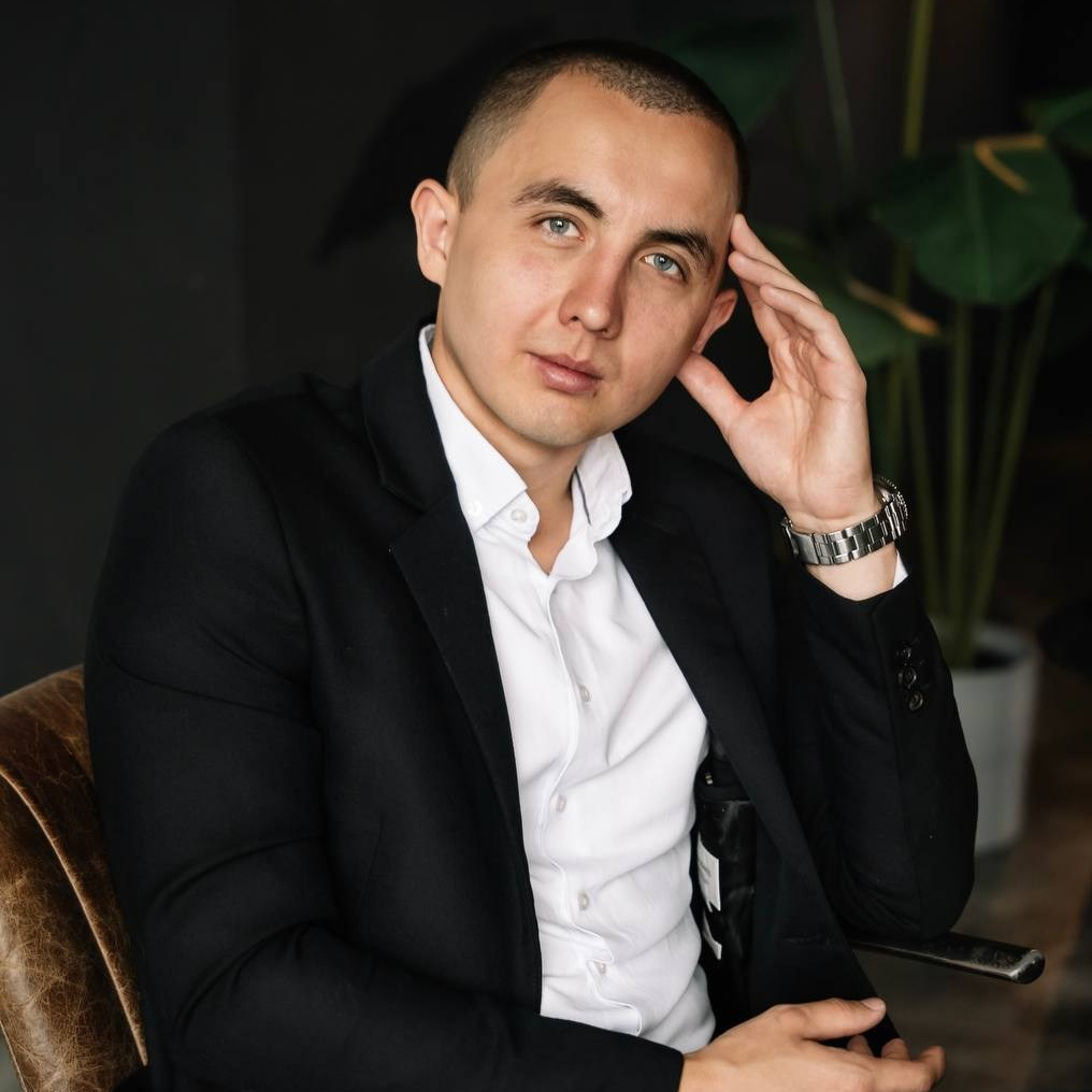 Контакты. Ковалев Максим, Самара, Эксперт в сфере недвижимости