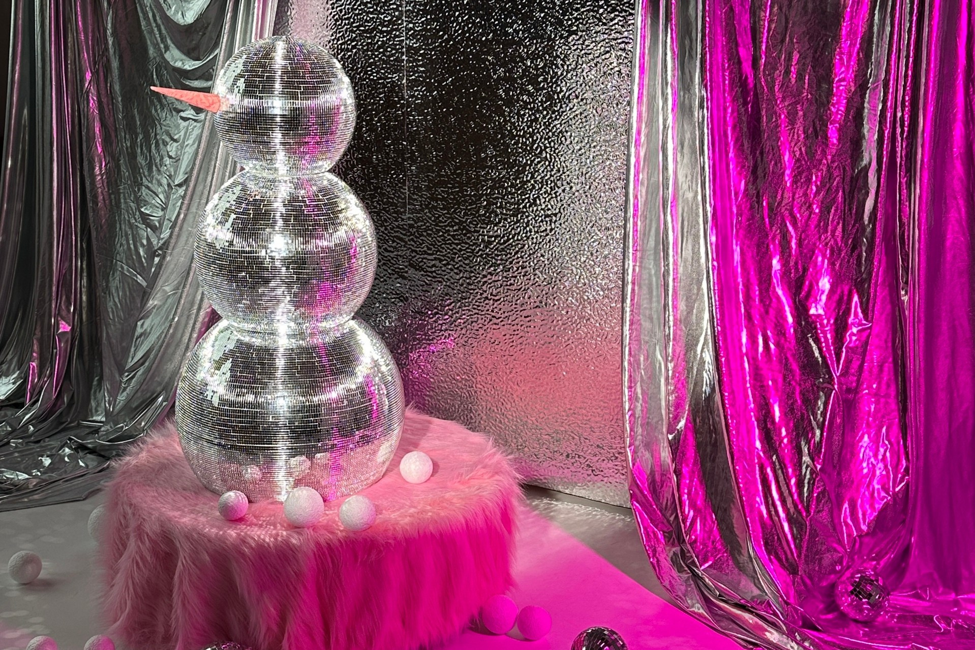 ФОТОСТУДИИ 2025-2026. Фотограф в Твери Helga J. Fox