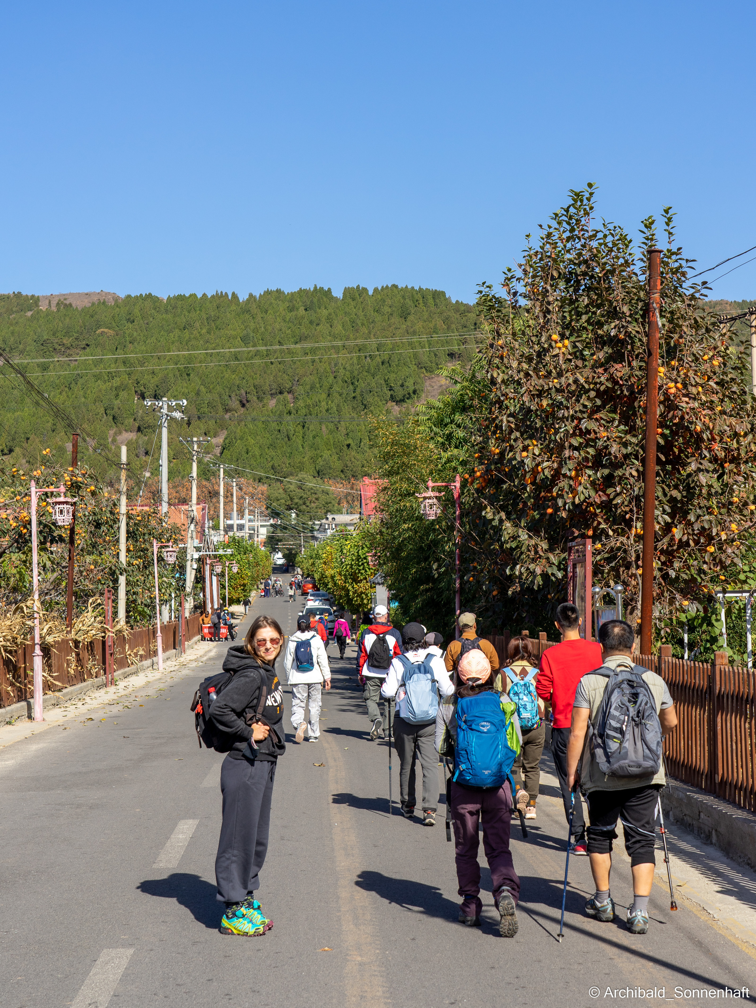 Hiking in Panlai. Photographer in Guangzhou, China. Archibald Sonnenhaft