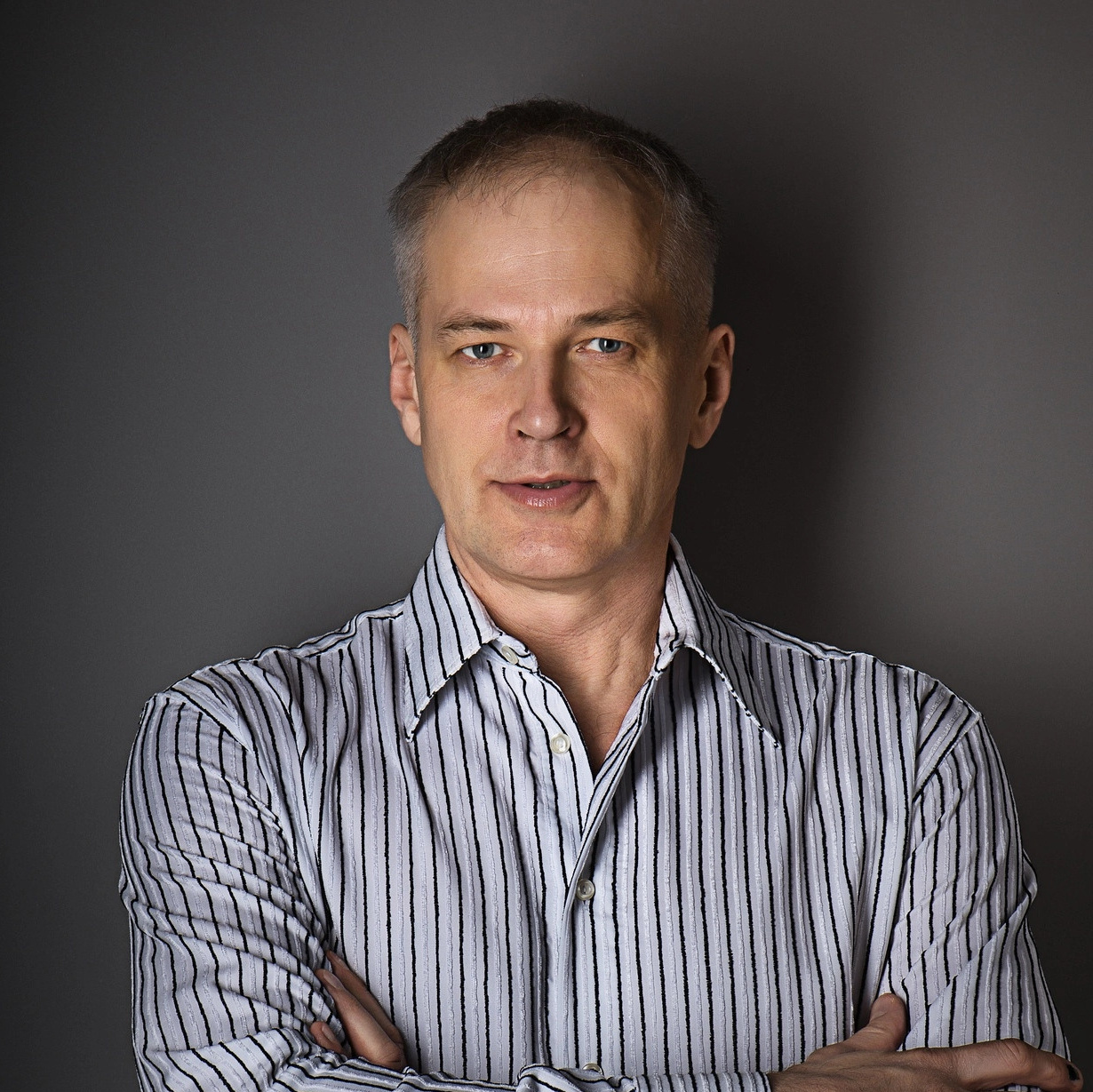 Контакты. Фотограф Демин Дмитрий