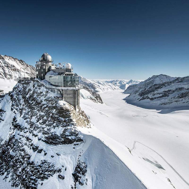 PRICE. Photographer in Interlaken area