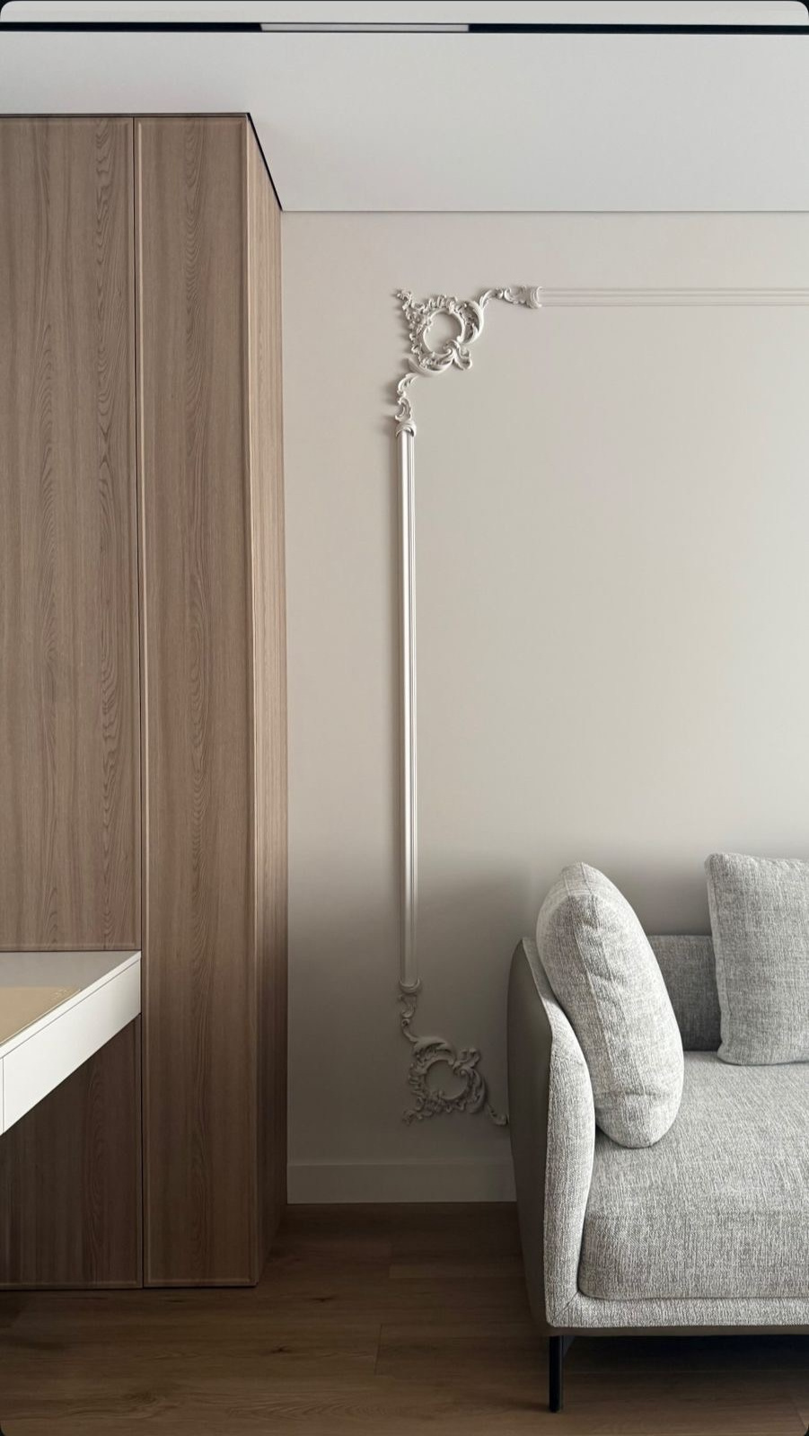 ЖК Коперник. Дизайн студия, занимаемся разработкой Дизайн проектов, реализацией проектов под ключ. Мы находимся в городе Екатеринбург. Зовут Рената