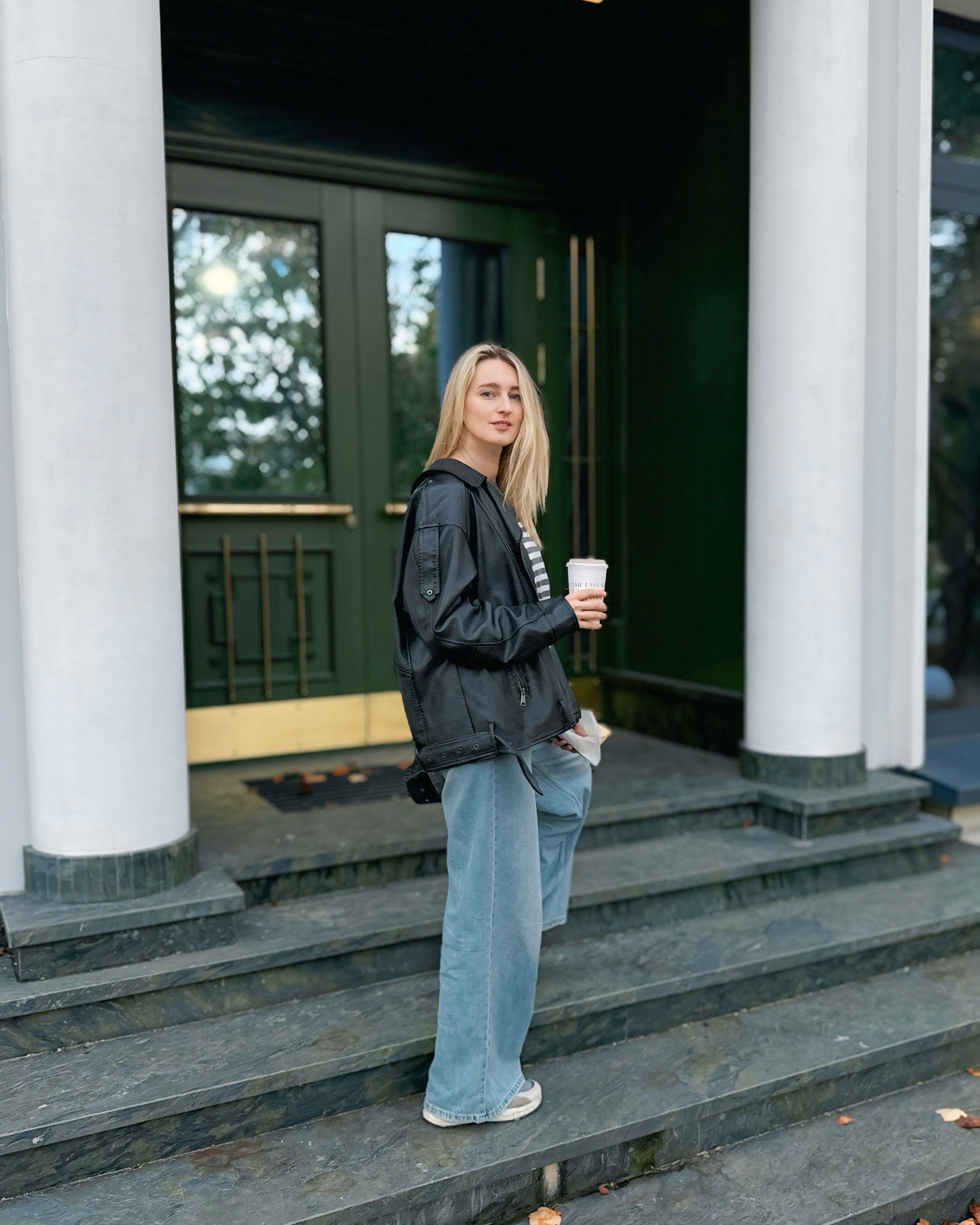 Контакты. Свадебный, семейный, детский фотограф в Сочи Виолетта Александрова