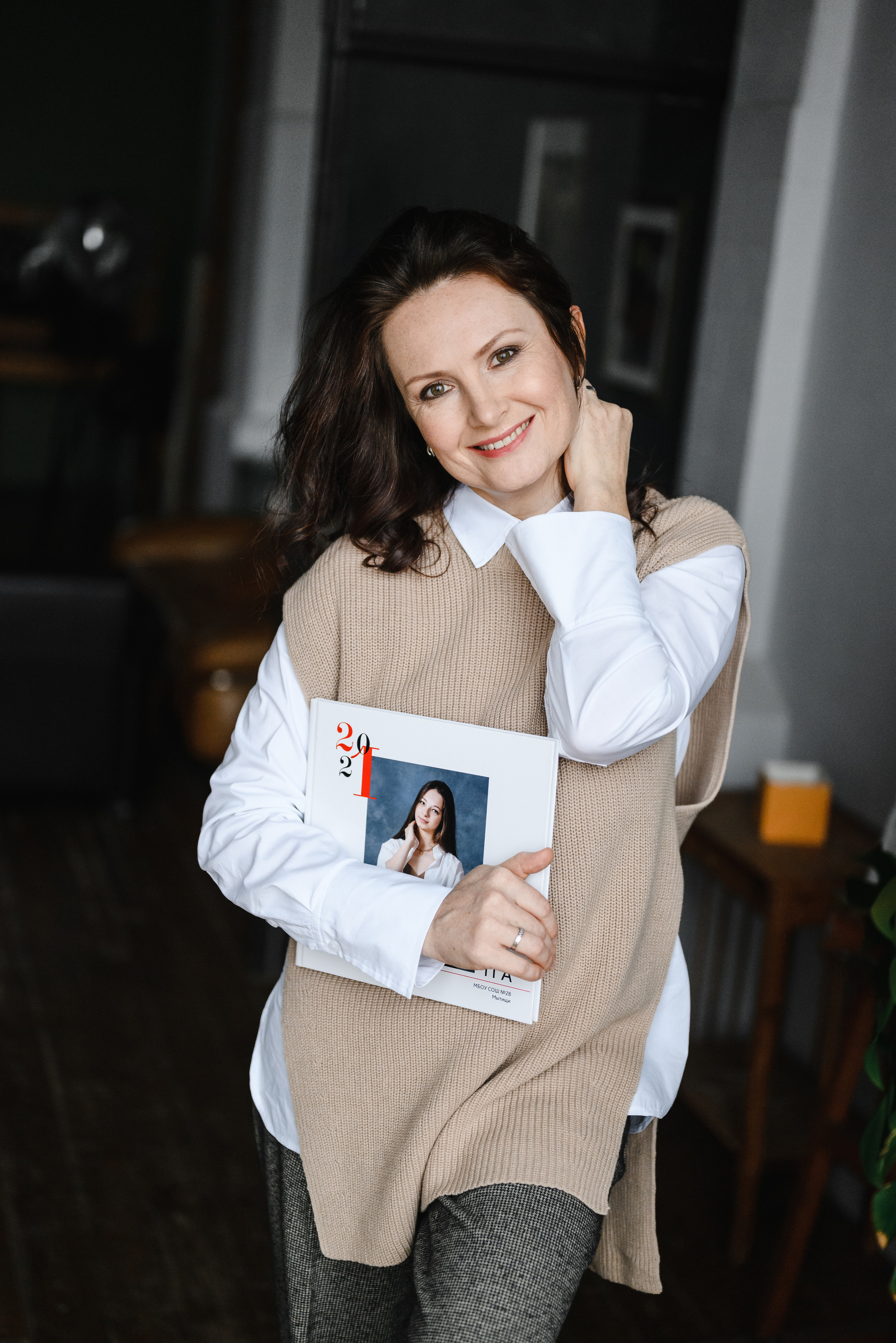 Контакты. Школьные выпускные альбомы Москва и Московская область