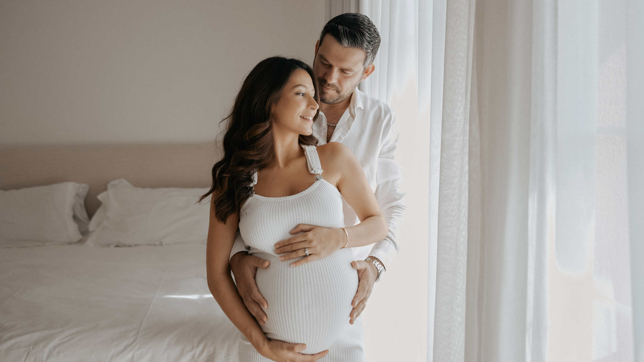 Best Maternity Photos in Dubai: Expert Tips