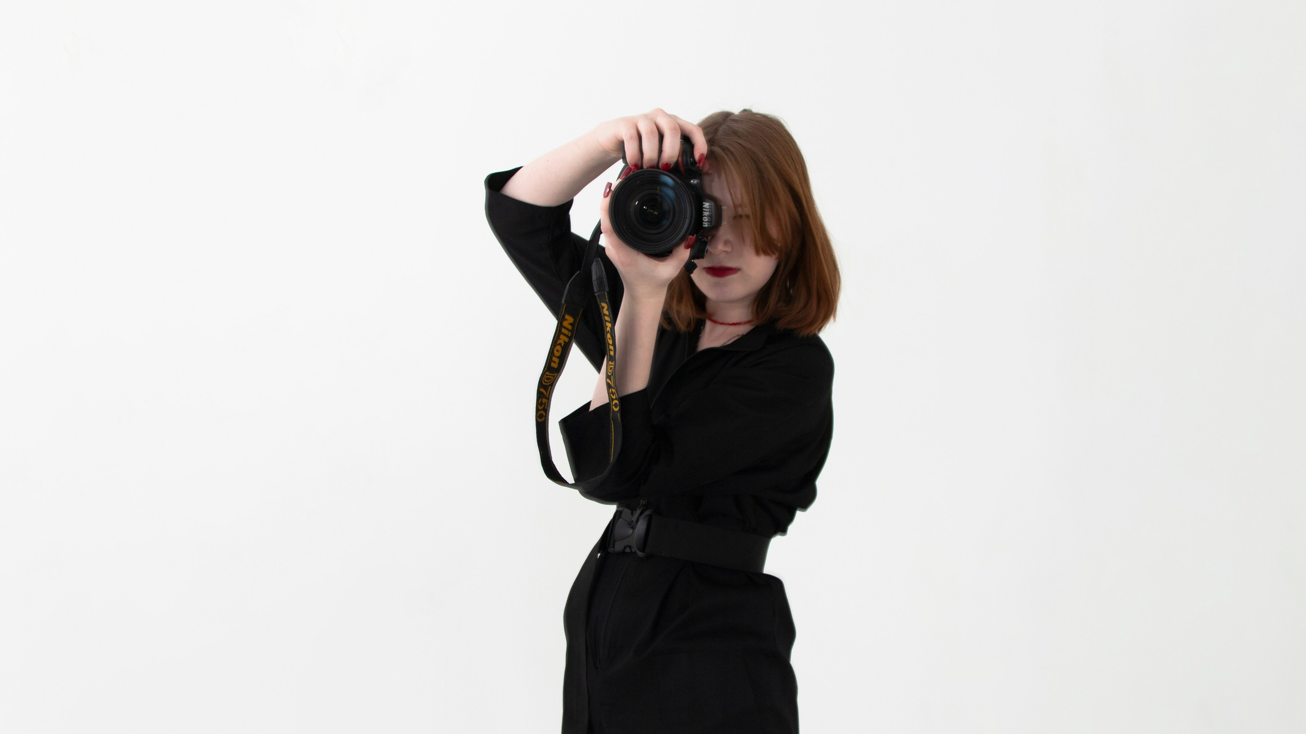 Контакты. Фотограф Москва Софа Ревчук