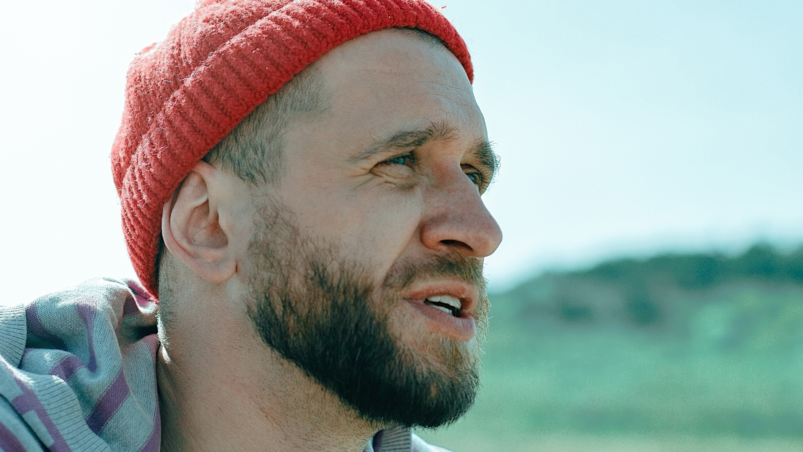 Мужчина с бородой в красной шапке, Фотограф Антон Катунин #k2nn #k2nnphoto Крым Симферополь, фотограф