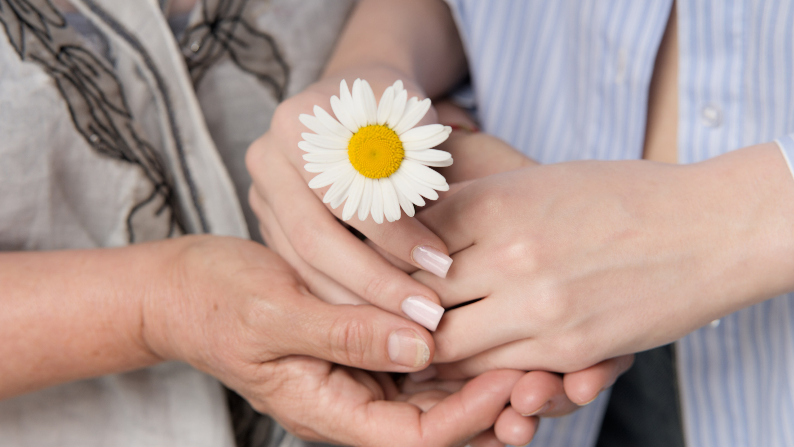Арина с бабушкой. Портретный фотограф в Тюмени Баталина Ольга