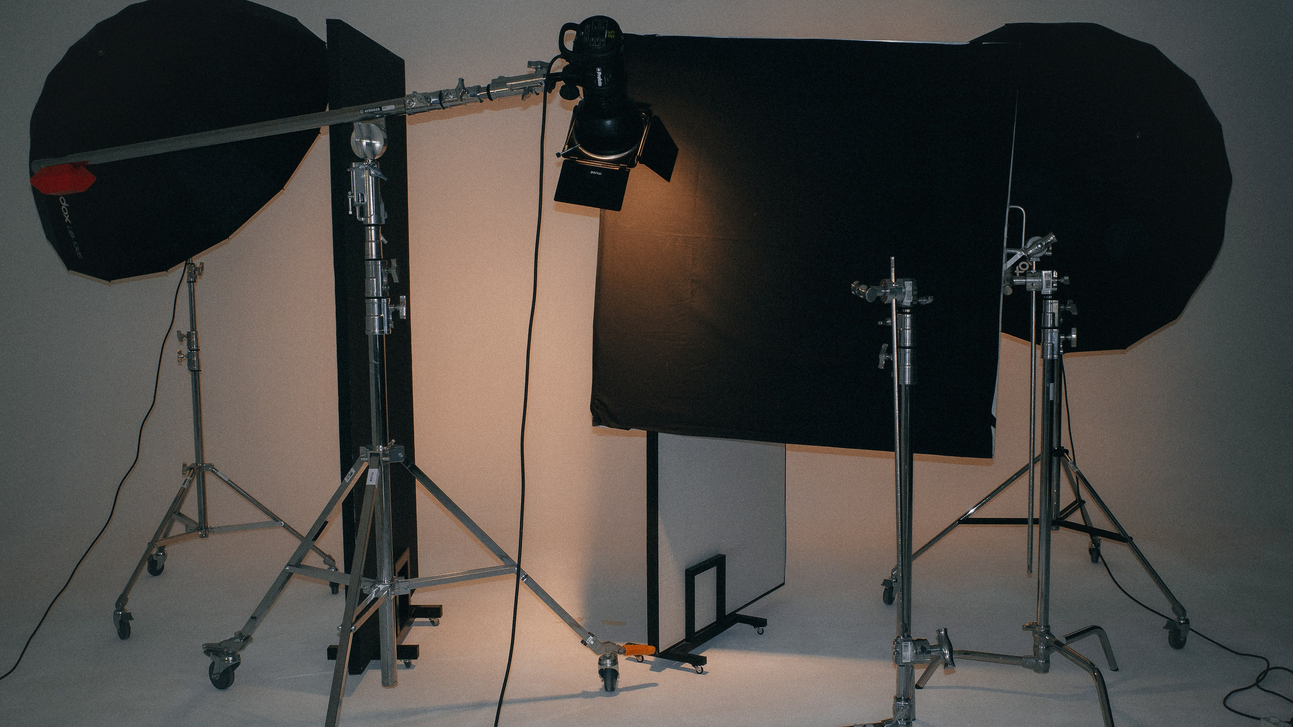 Ответы на вопросы. Продюсер фото и видео съемок под ключ Москва