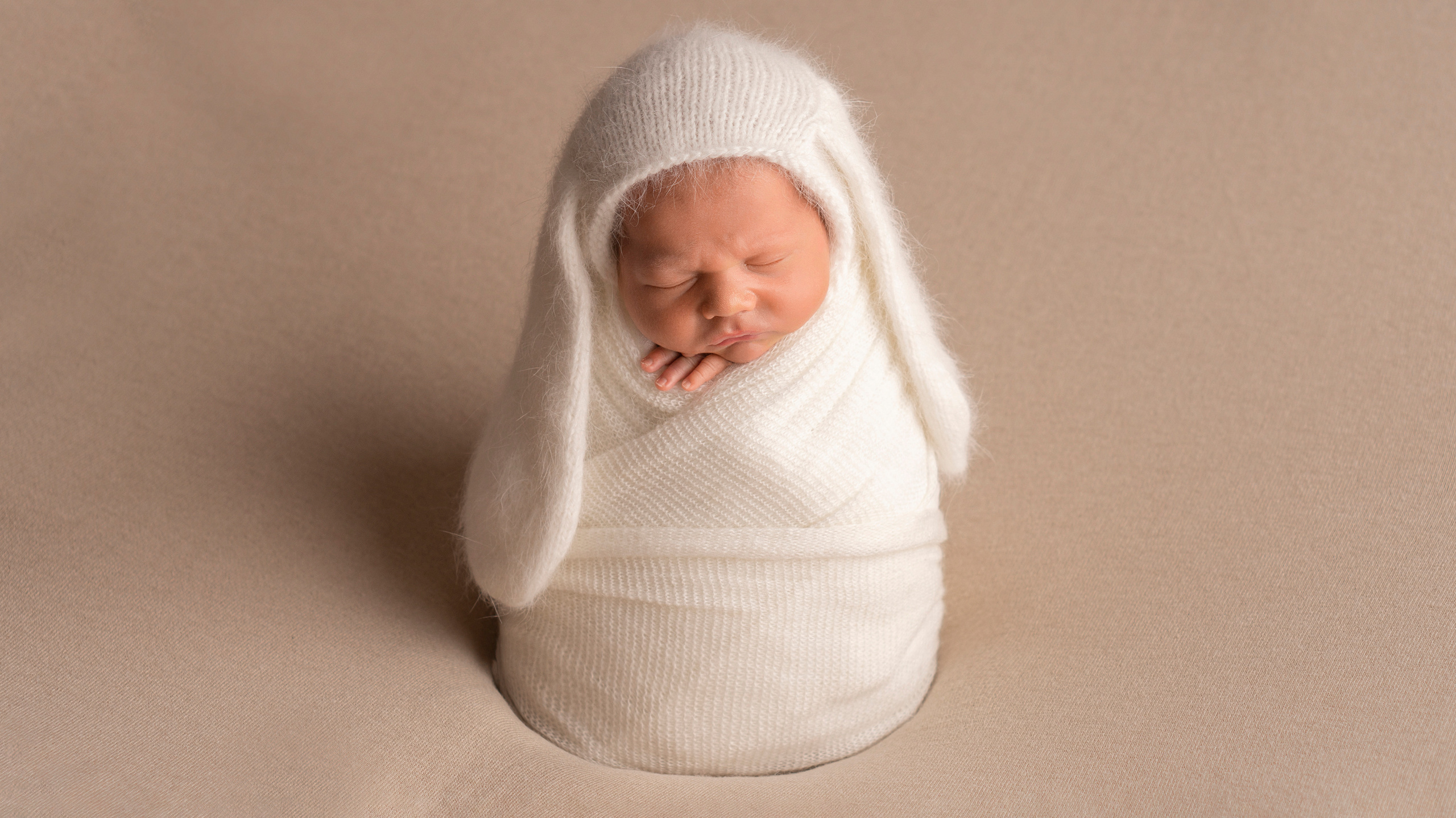 Услуги. Фотограф новорожденных в Новоалександровске Оксана Джолаева