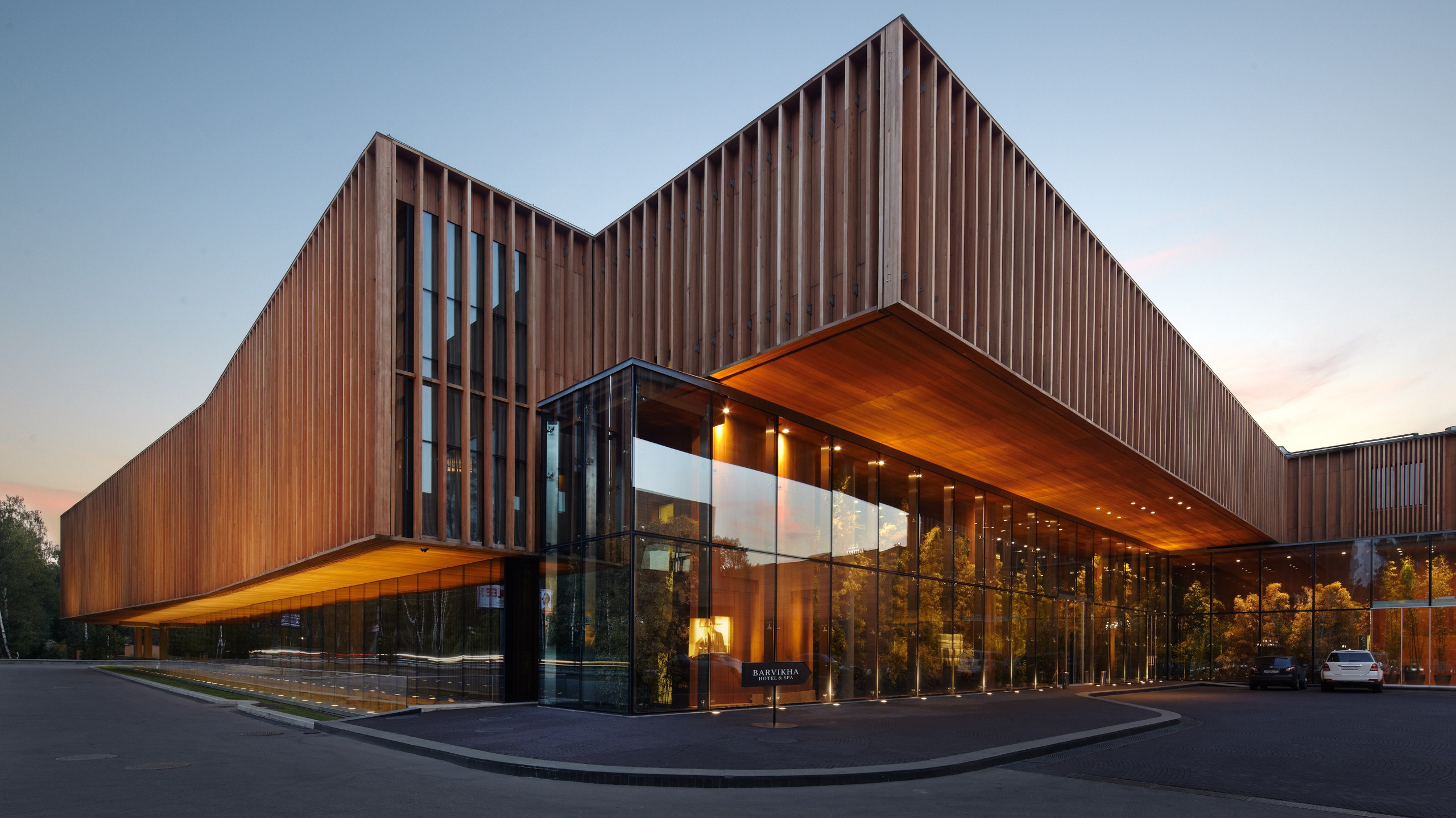 Выбрать лучшие гостиницы и отели на свадьбу для утра невесты в Москве. Свадебный фотограф в Москве Элина Ларченкова. Фото, которые цепляют