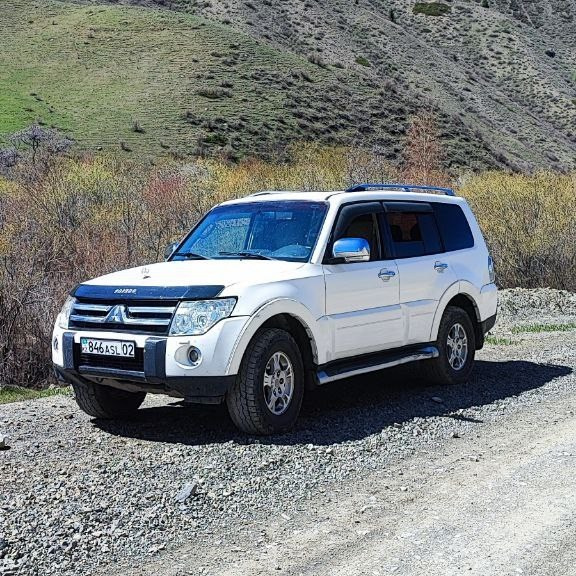 Туристическое такси в Алматы с водителем на русском языке — быстро и безопасно