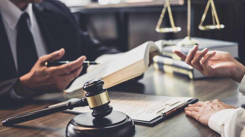 Юридические услуги в Омске — юридическое сопровождение в судах. Юрист в Омске — Юридическая помощь в омске