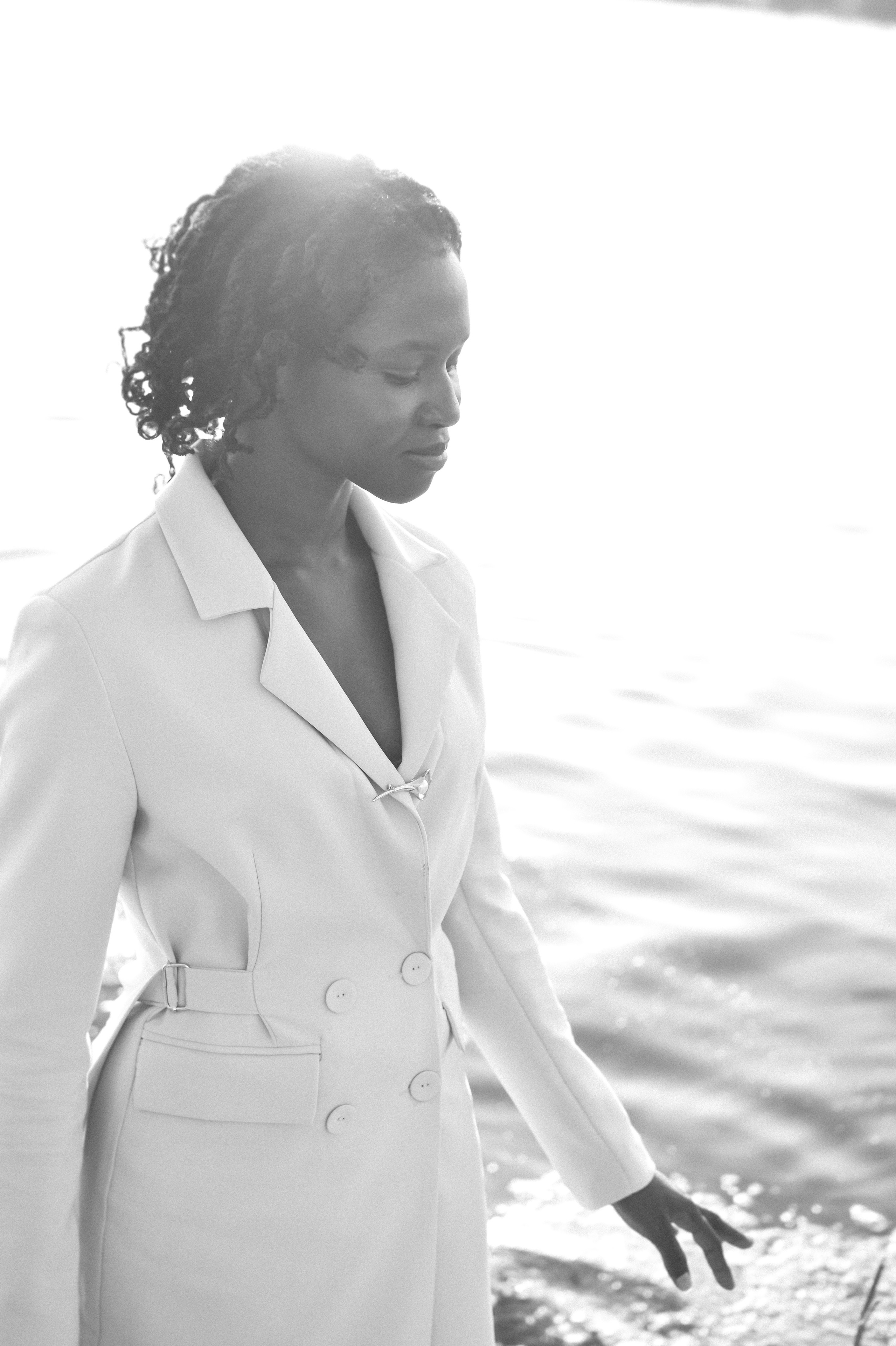 женский портрет, фотограф казань, фотограф спб, фотосессия, индивидуальная фотосессия, фото - терапия, Я-Есть, фотография, фотосессия в Казани, фотограф Дарья Гром, психологический портрет, чернобелая фотография, фотограф чб, фото история, фотосессия души