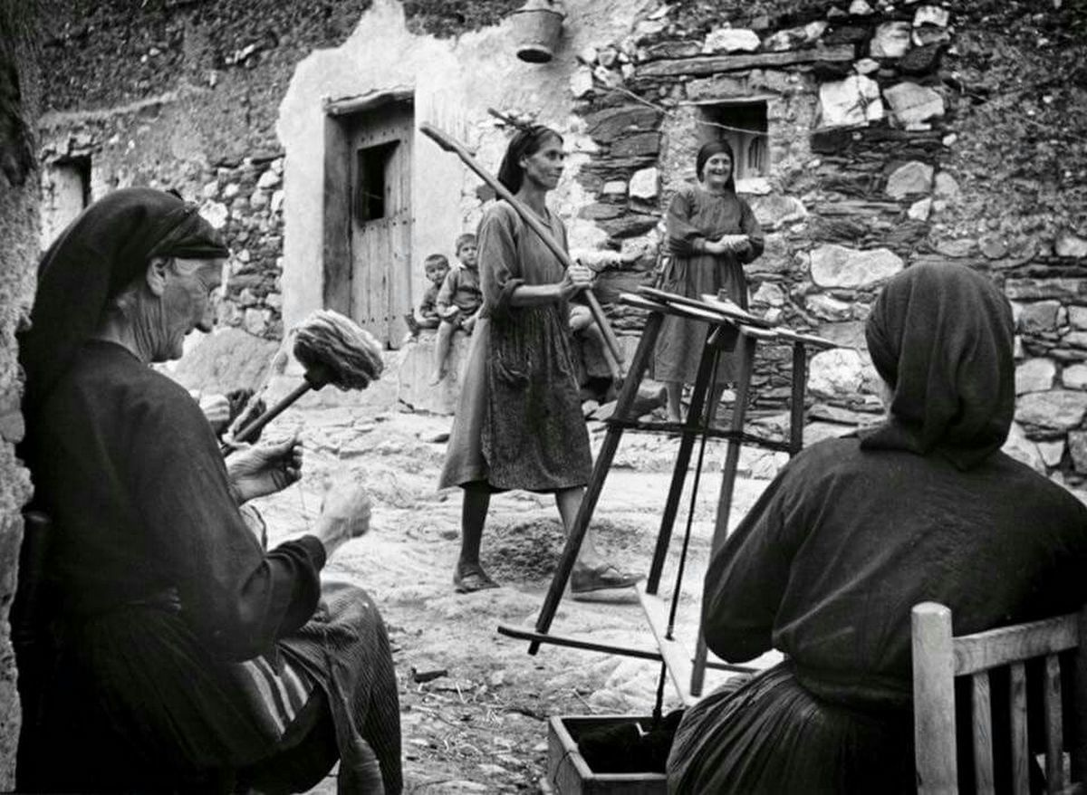 W. Eugene Smith. Выпускные альбомы, фотограф Денис Зимин в городе Ростове-на-Дону