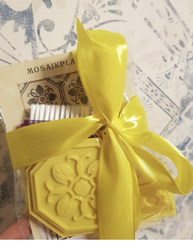 Форма для печенья № 3. Метлахская плитка парадных Санкт-Петербурга