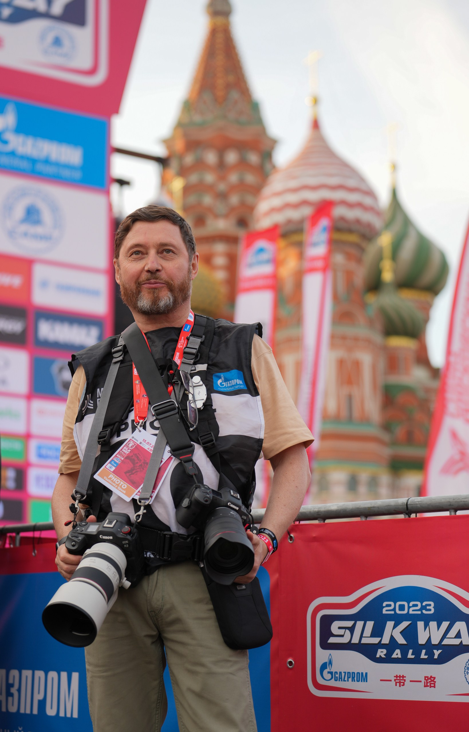 Контакты. Портретист и репортажный фотограф Михаил Оношко