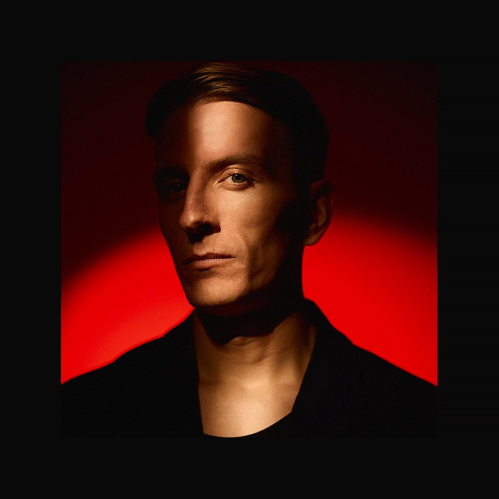 Контакты. BATOZHOK SERGEI — Photographer