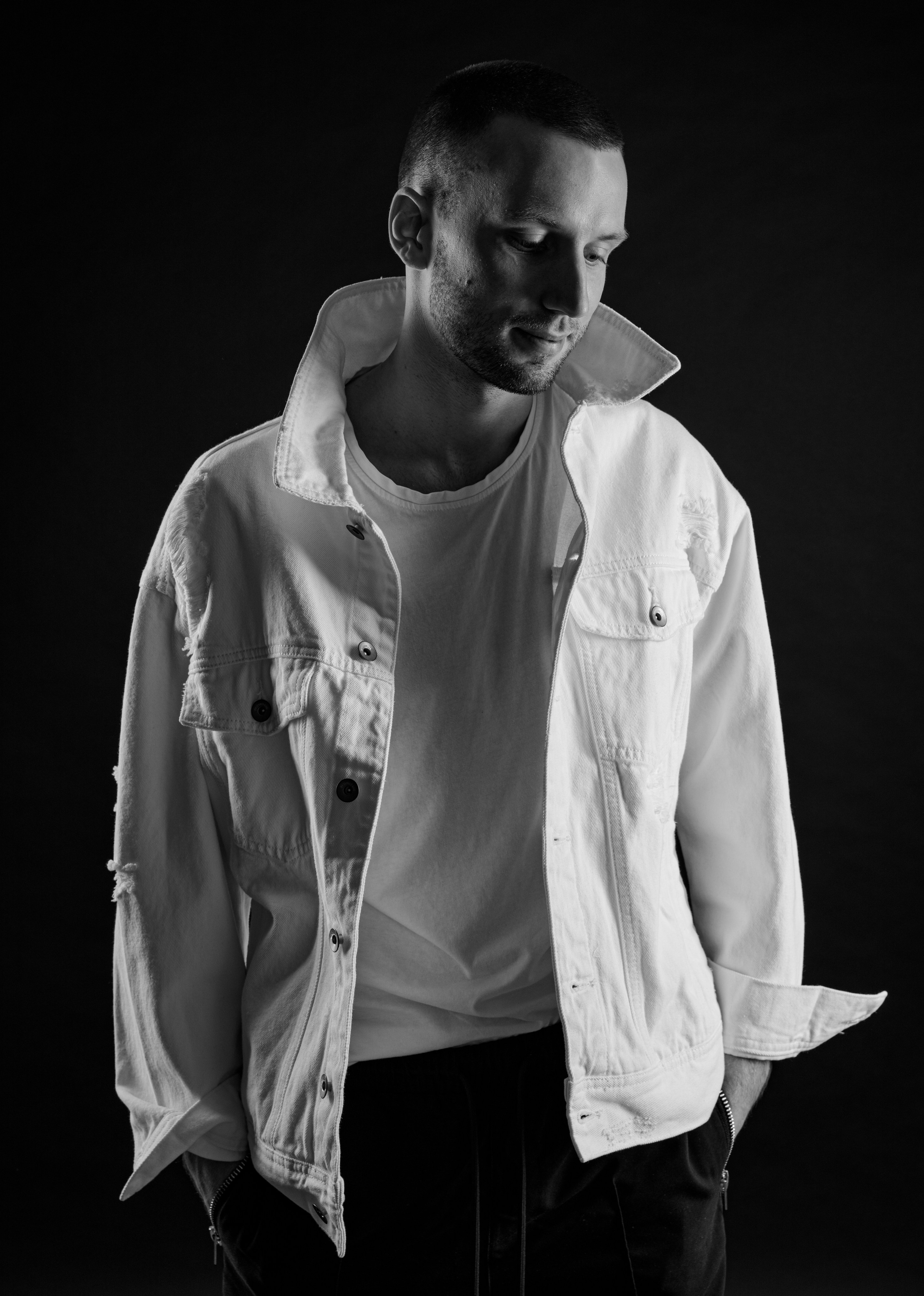 Фото для мужчин в студии Москва