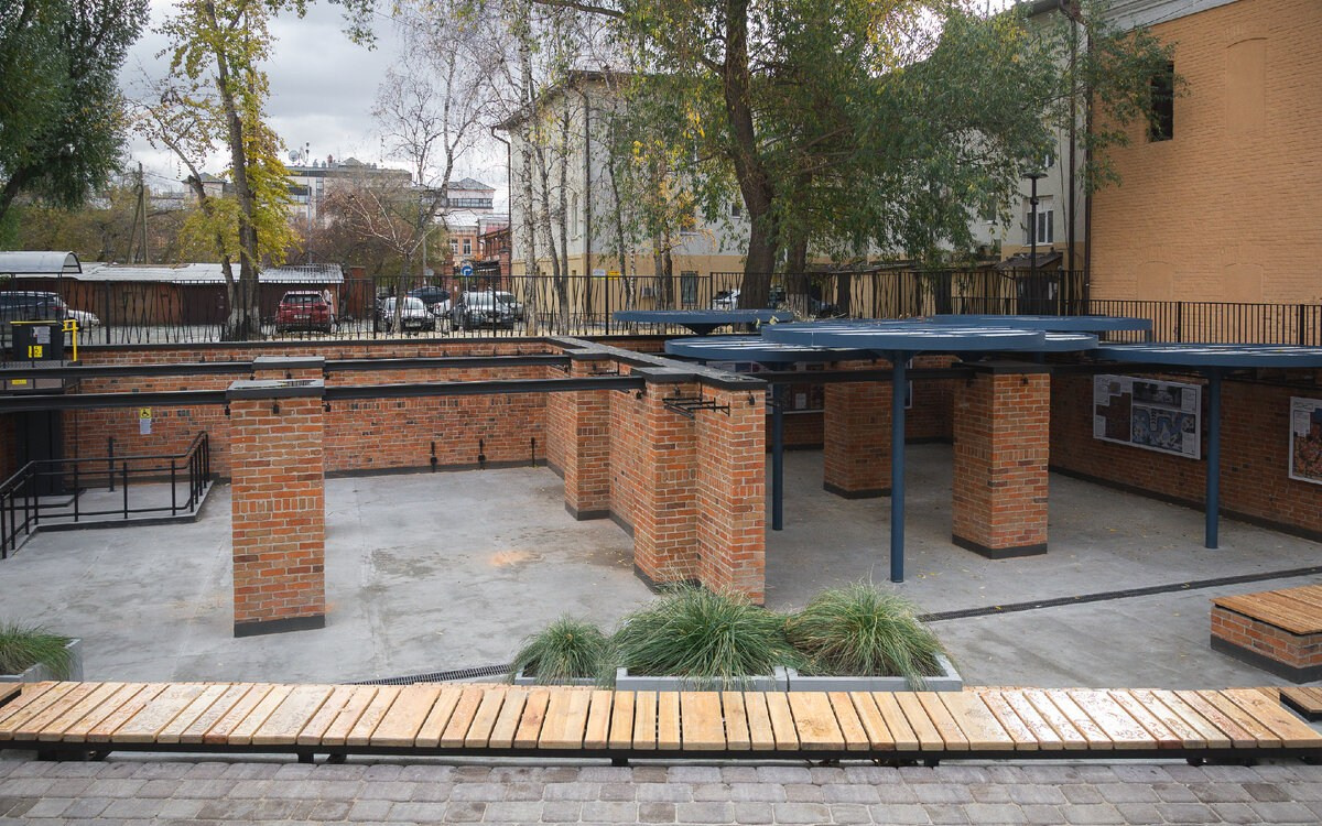 Сквер с амфитеатром вместо парковки