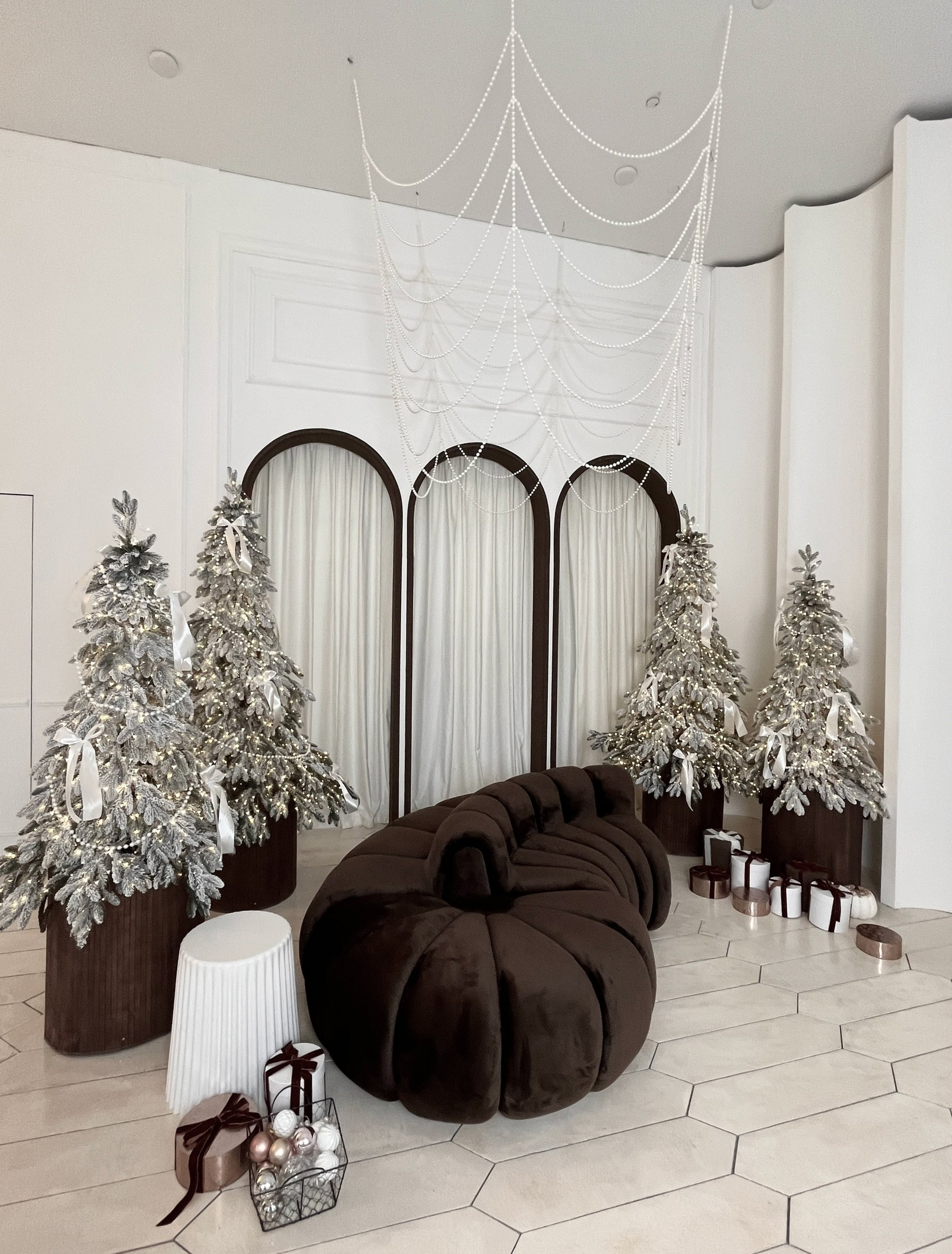 Фотостудии с новогодним интерьером 2024-2025. Детский и семейный фотограф в Екатеринбурге