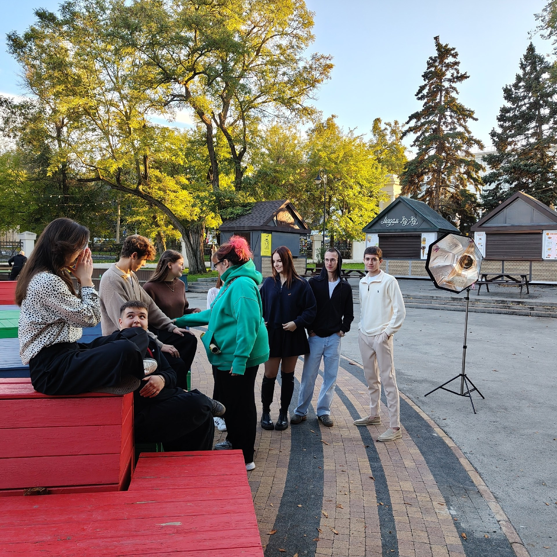 Контакты. Классический Выпускной Альбом