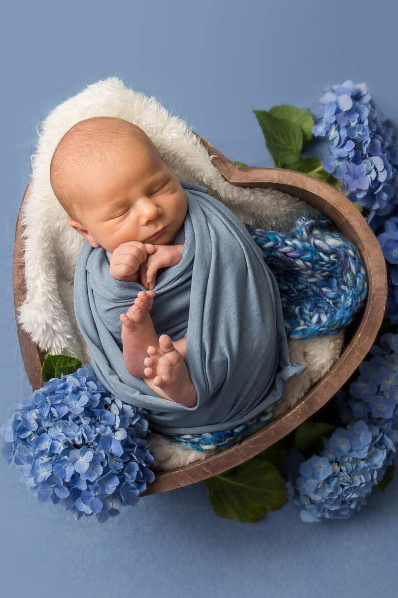 Фотостудия, фотограф новорожденных в Брюховецком районе Татьяна Кауц. Многолетний опыт работы с новорожденными и молодыми семьями