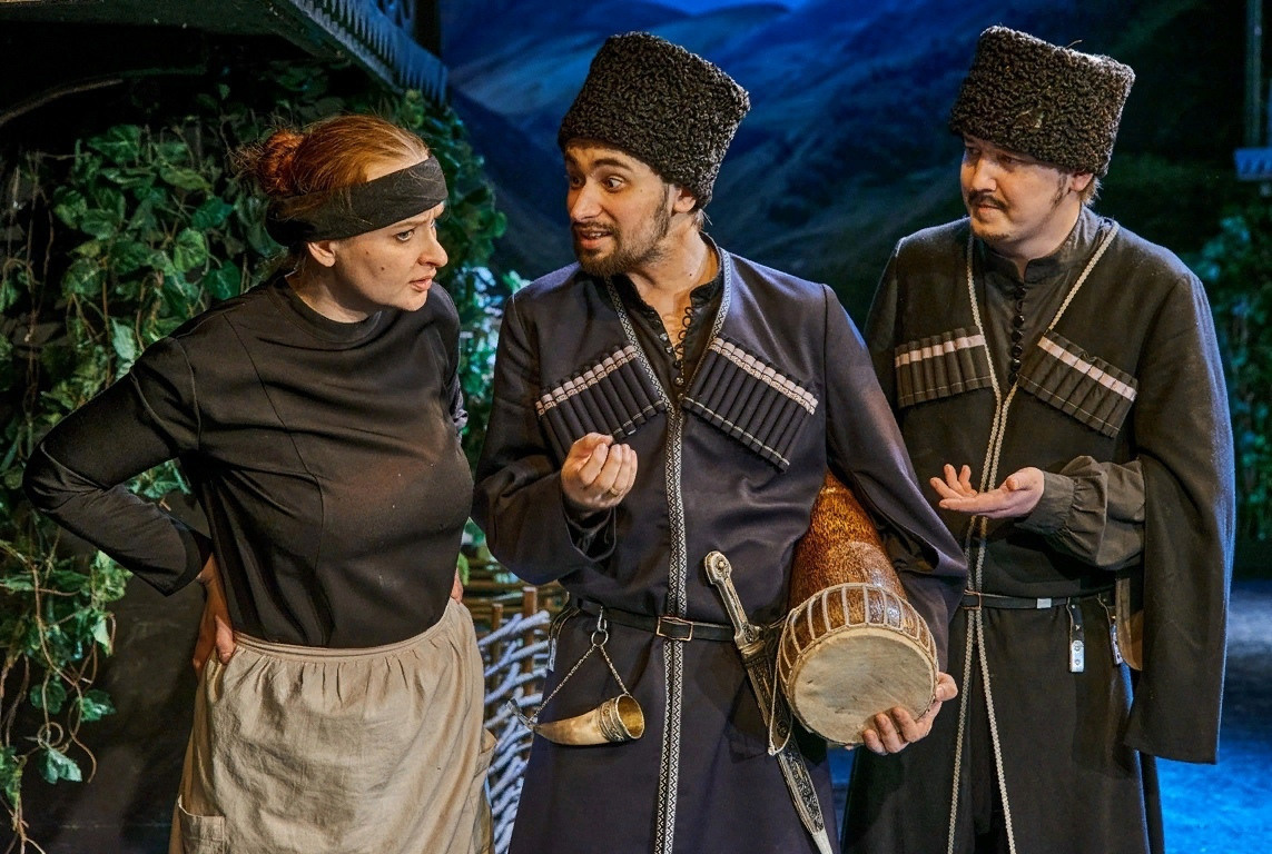 «Мачеха Саманишвили» театра «У Моста» покорила барнаульцев. Журнал о самом особенном. Пермь и Пермский край