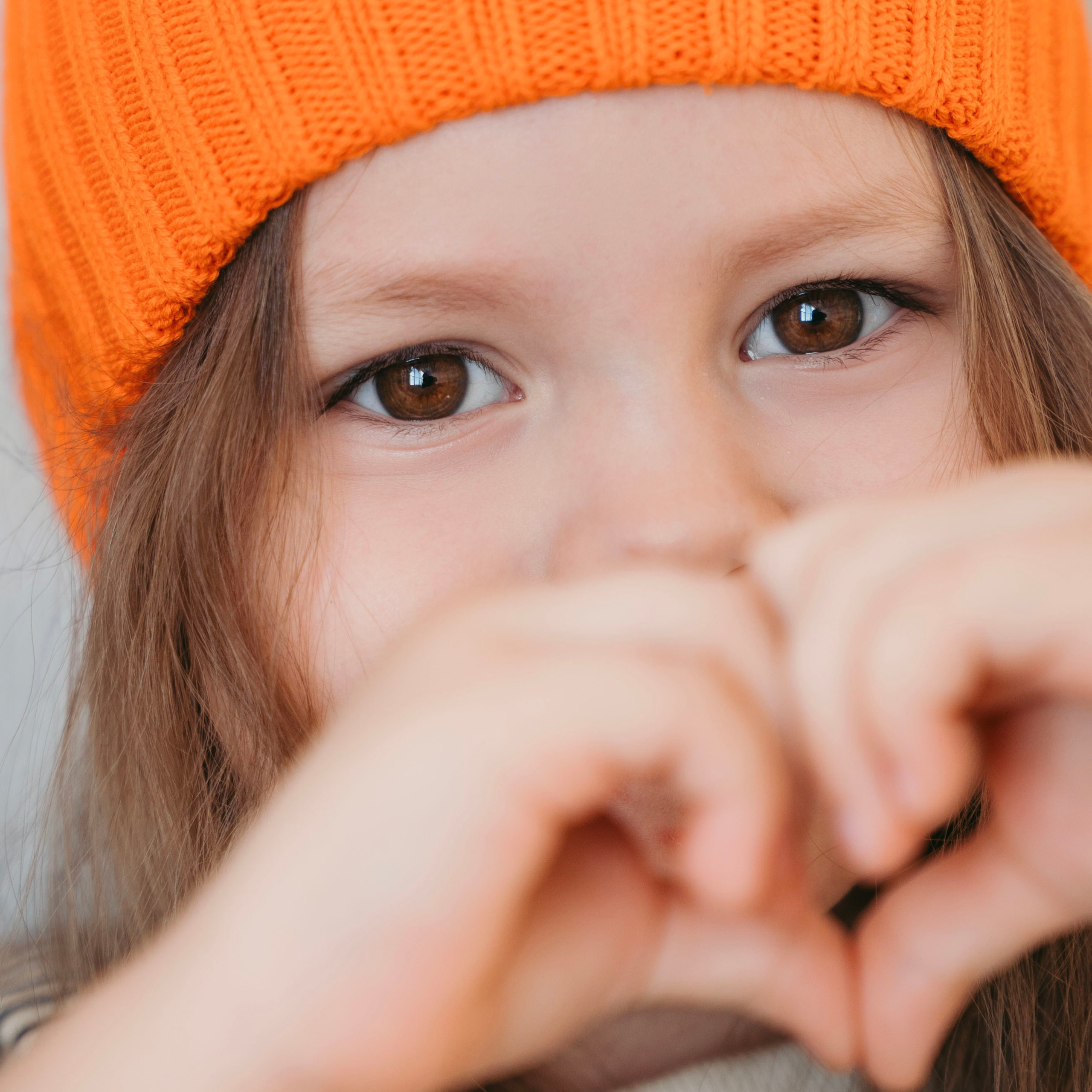 Контентная съемка в фотостудии, много кадров для блога в инстаграм