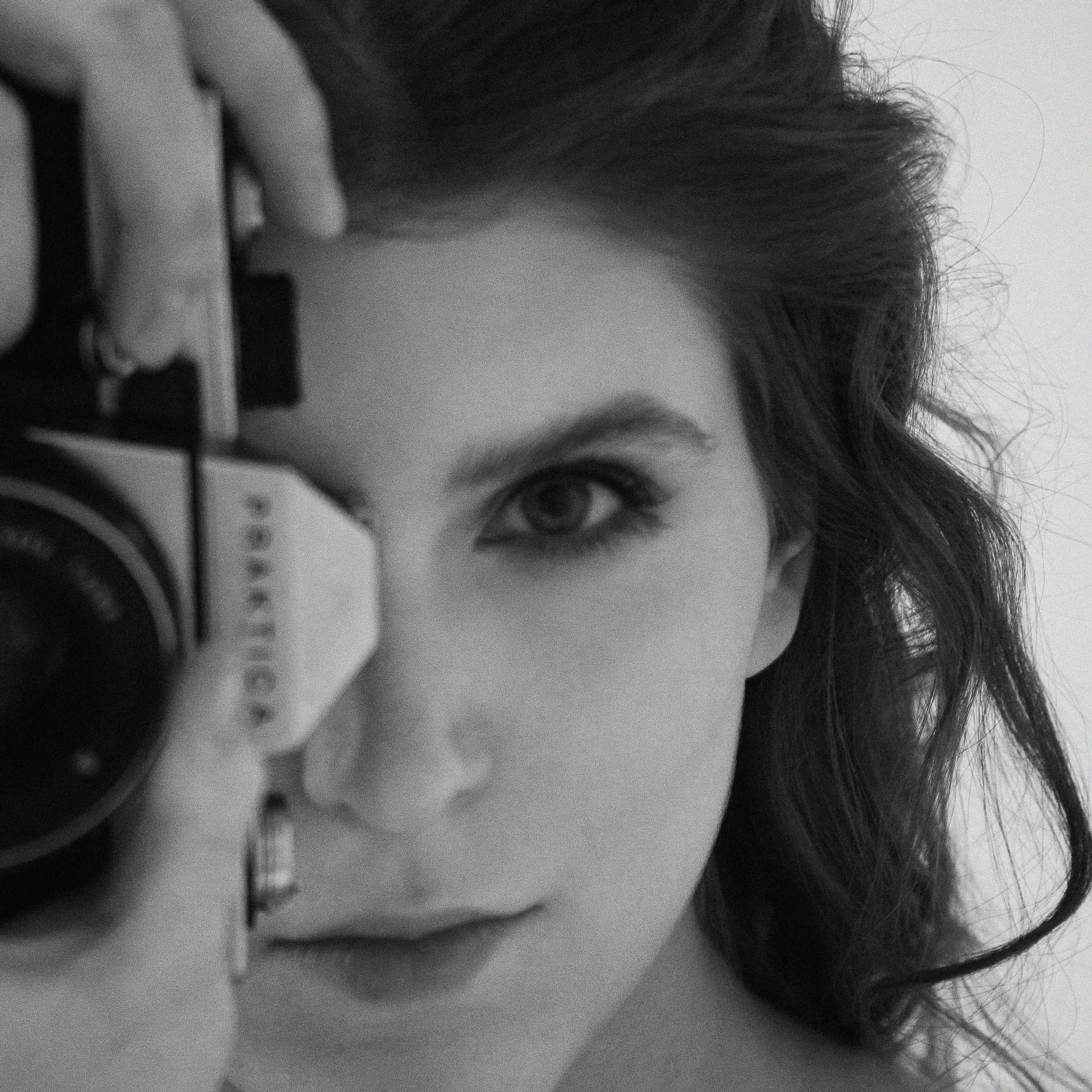 👉 Контакты фотографа в Москве — заказать съёмку. Фотограф для брендов и маркетплейсов в Москве — Maskina Photo