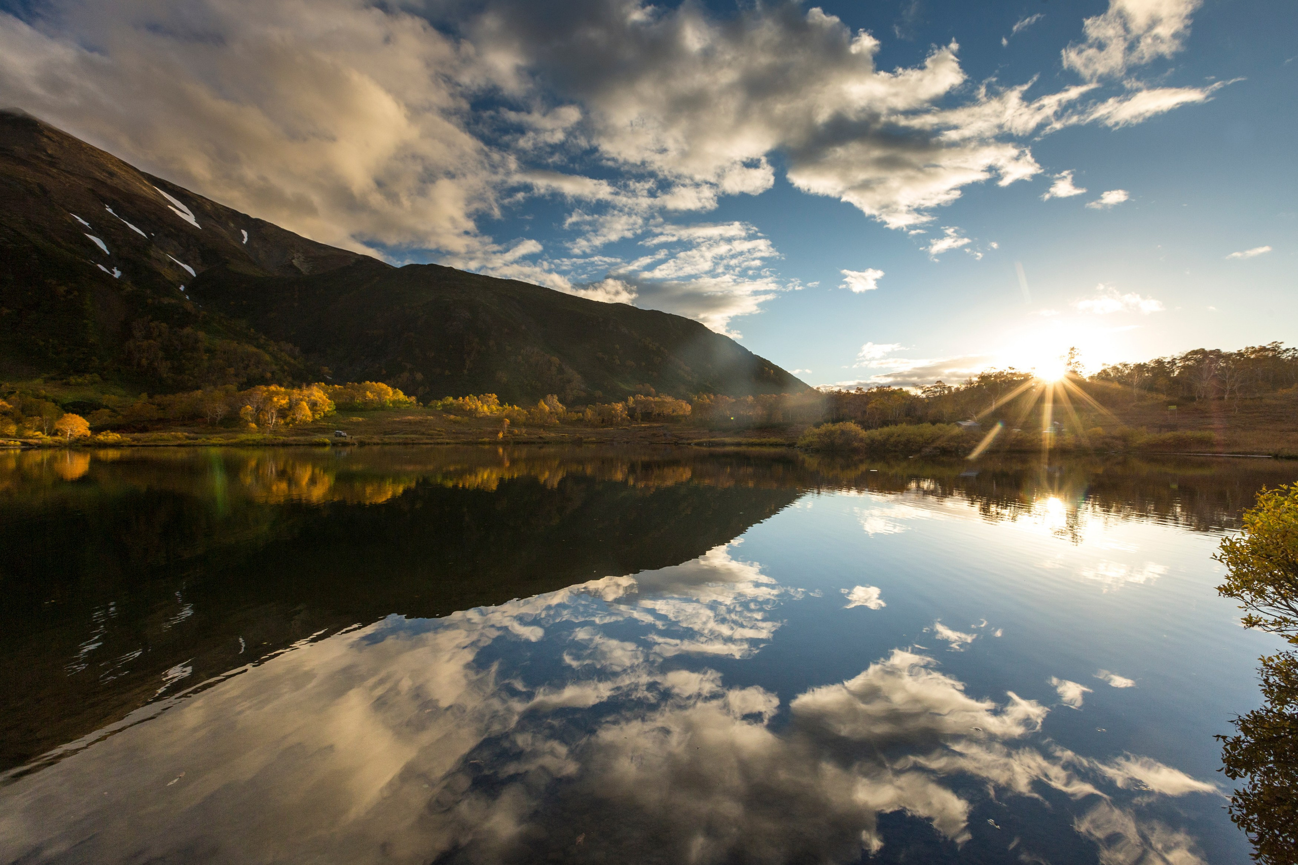 Горный массив Вачкажец — озёра, водопады и лёгкий трек. Время Камчатки: чтобы найти свой путь, нужно скорость умножить на время