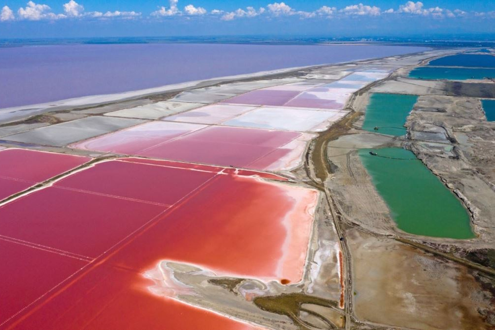 Розовое озеро Сасык-Сиваш. Продажа участков в Крыму.