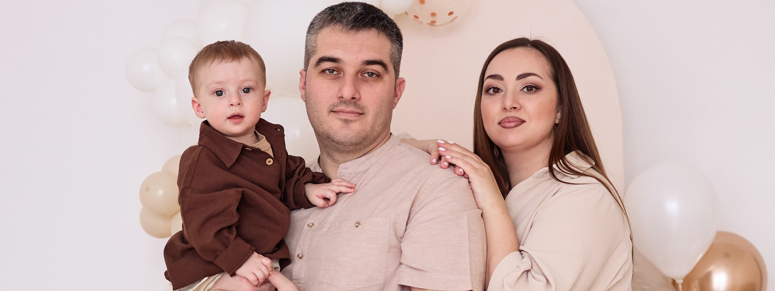 День рождения. Фотостудия Roomy в Краснодаре | Семейные и детские съёмки дней рождения от 1 до 5 лет, аренда зала фотостудии